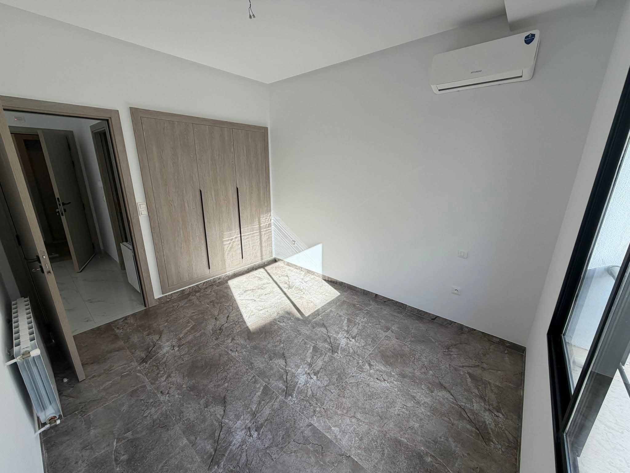 Ariana Ville&nbsp;Cite Ennasr 2&nbsp;Location&nbsp;Appart. 2 pi�ces&nbsp;S1 ennasr 2 1150 dinars