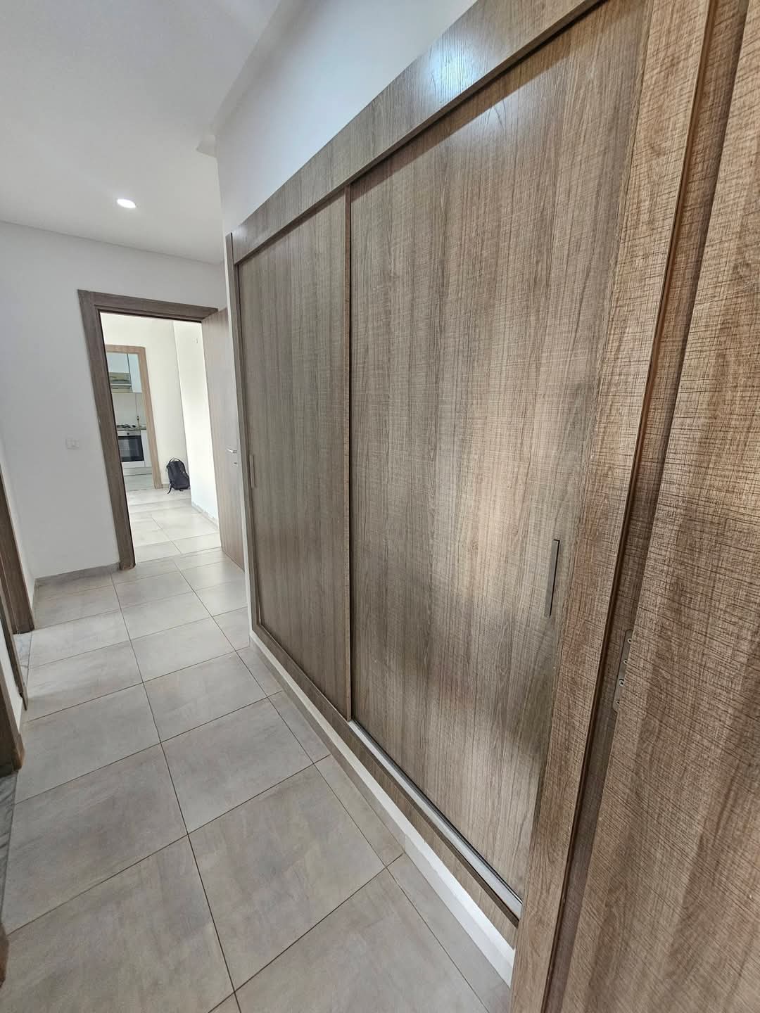 Ariana Ville&nbsp;Riadh Landlous&nbsp;Location&nbsp;Appart. 2 pi�ces&nbsp;S2 1100 dinars riadh el andalous