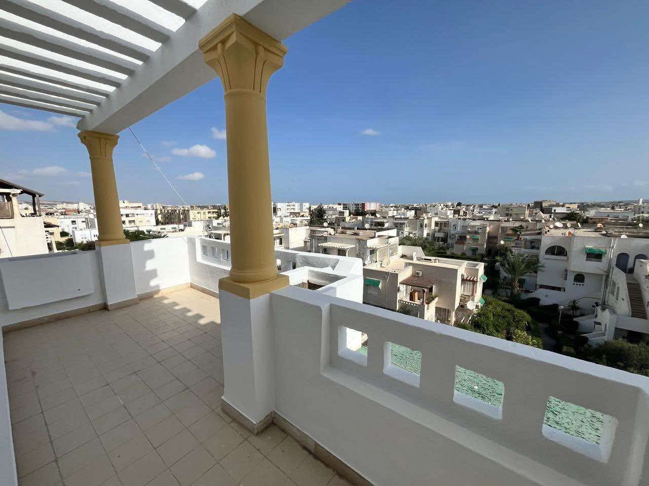 La Soukra&nbsp;Cite Hedi Nouira&nbsp;Location&nbsp;Appart. 4 pi�ces&nbsp;S3 hedi nouira ariana  750 d