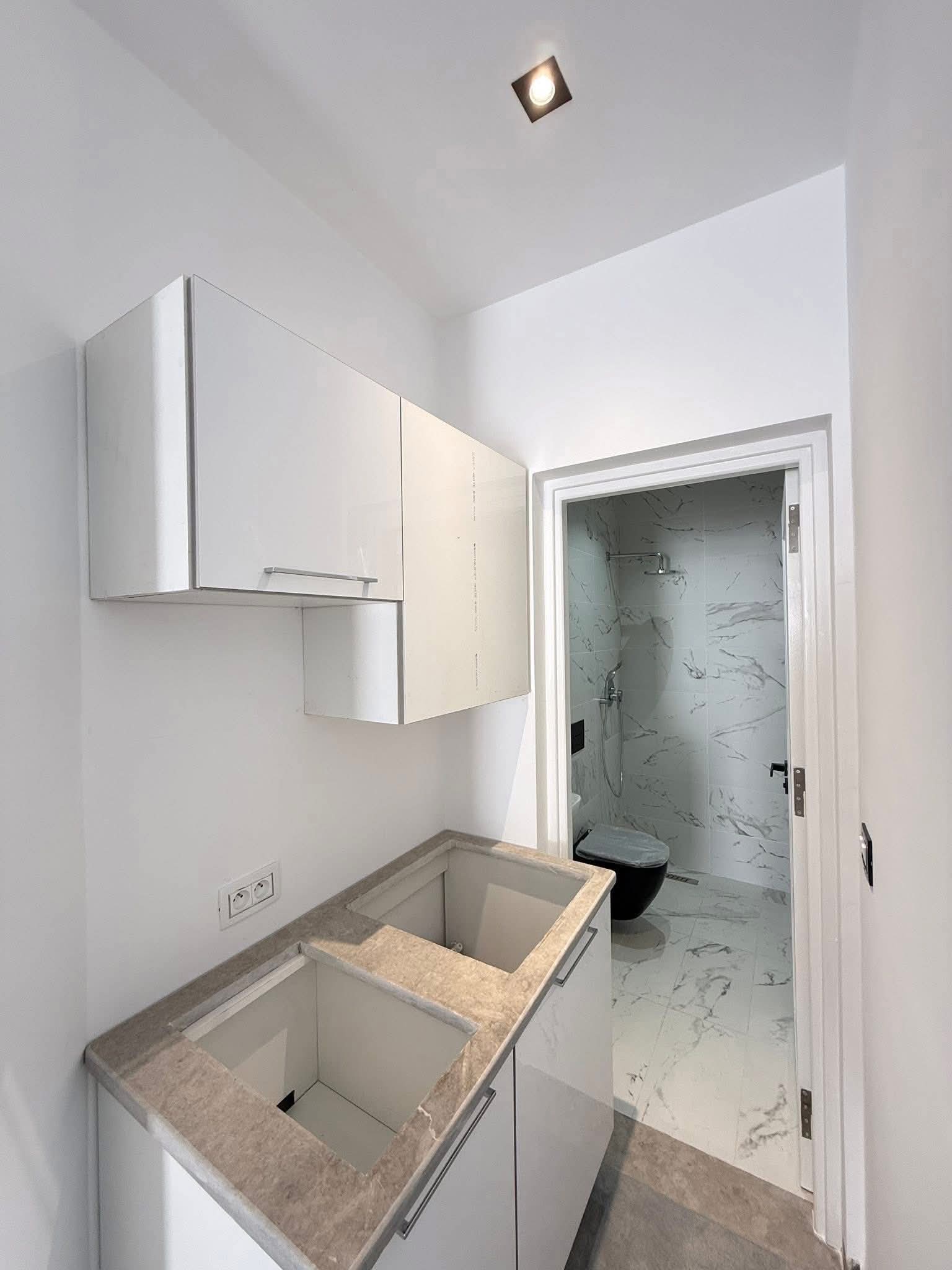 Ariana Ville&nbsp;El Menzah 7&nbsp;Bureaux & Commerces&nbsp;Bureau&nbsp;Des bureaux h2 1500 ht menzah 7