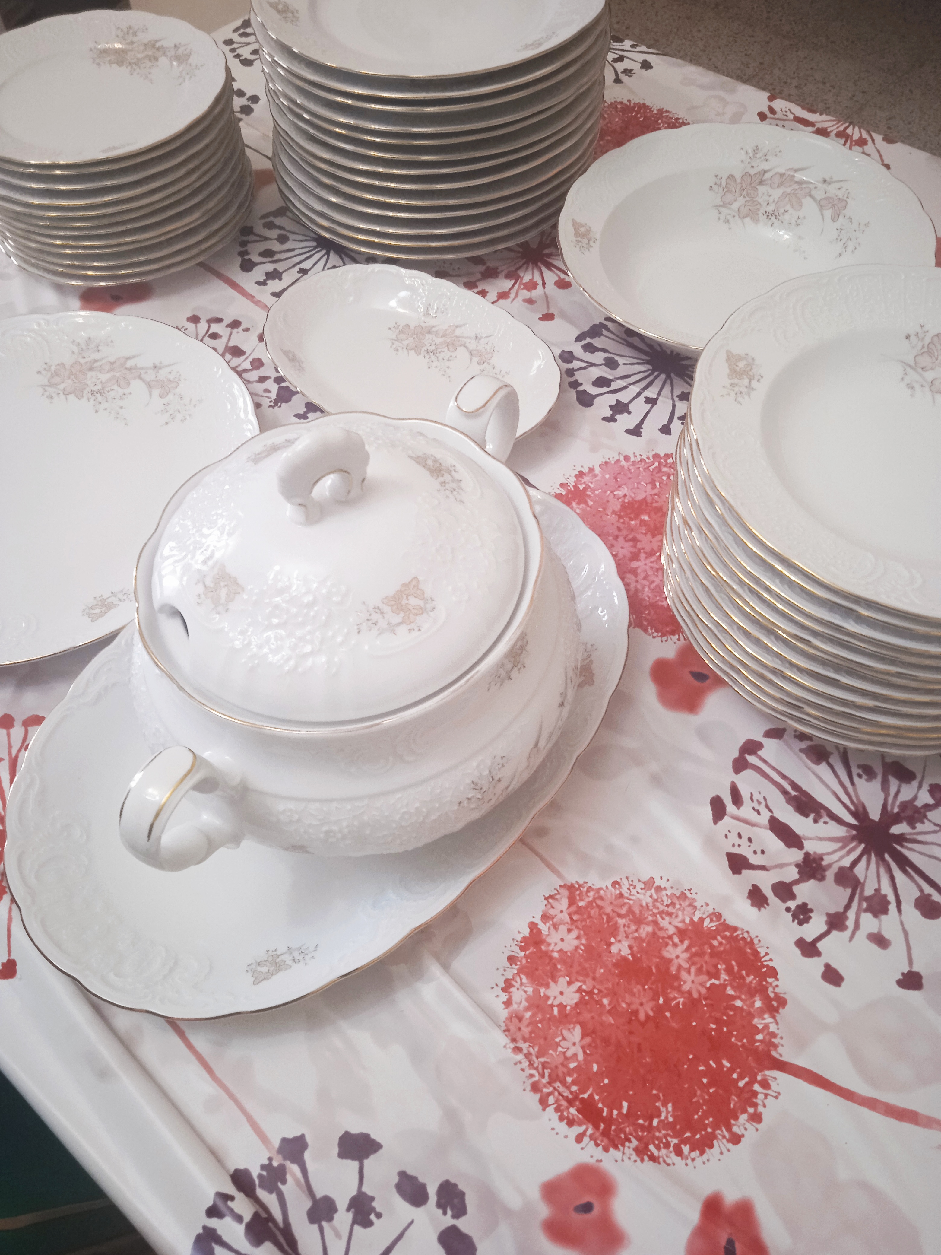 Sidi El Bechir&nbsp;Monfleury&nbsp;Yaourti�re, sorbeti�re .&nbsp;Autre&nbsp;Deux services de table et poissons