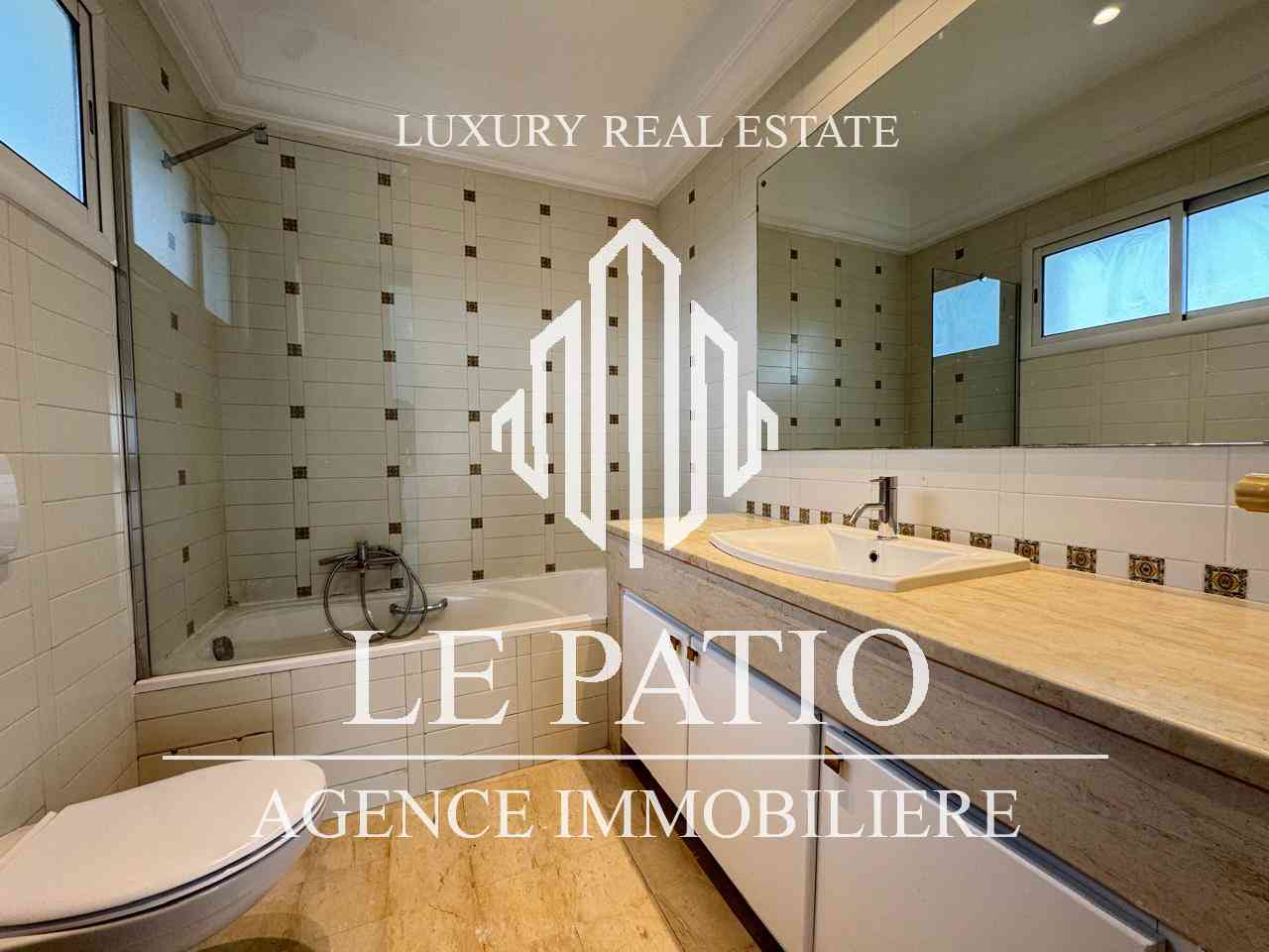 La Marsa&nbsp;Sidi Daoud&nbsp;Location&nbsp;Maisons&nbsp;Triplex s4 avec grand jardin