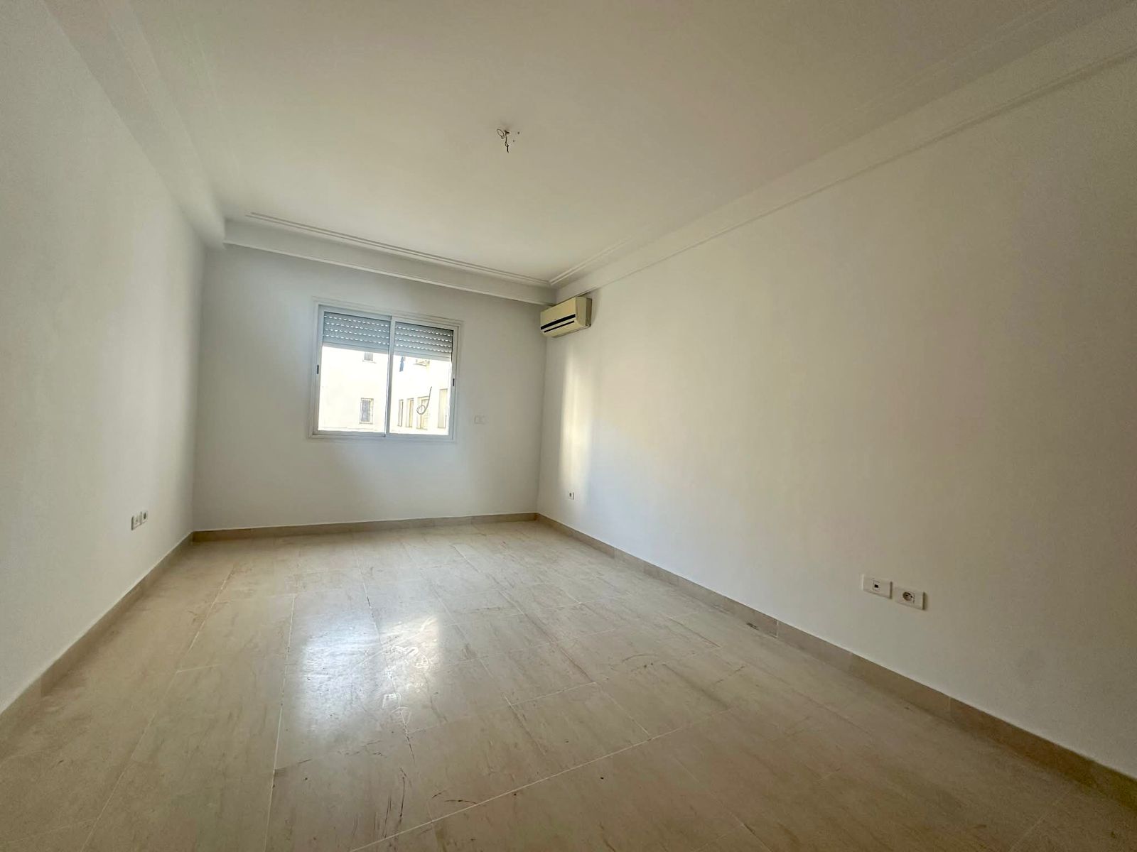 Mnihla&nbsp;Jardins d'el Menzah&nbsp;Location&nbsp;Appart. 4 pi�ces&nbsp;Appartement s3 � jardin d'el menzah2