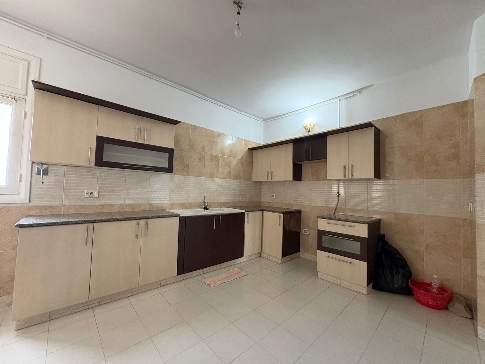 Mnihla&nbsp;Jardins d'el Menzah&nbsp;Location&nbsp;Appart. 4 pi�ces&nbsp;Appartement s3 hs � jardin d'el menzah 2