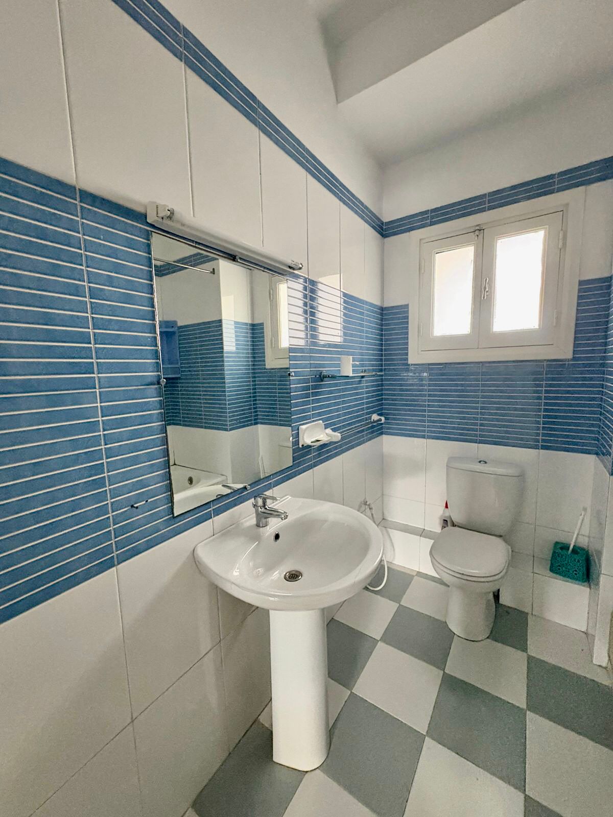 Mnihla&nbsp;Jardins d'el Menzah&nbsp;Location&nbsp;Appart. 4 pi�ces&nbsp;Appartement s3 hs � jardin d'el menzah 2