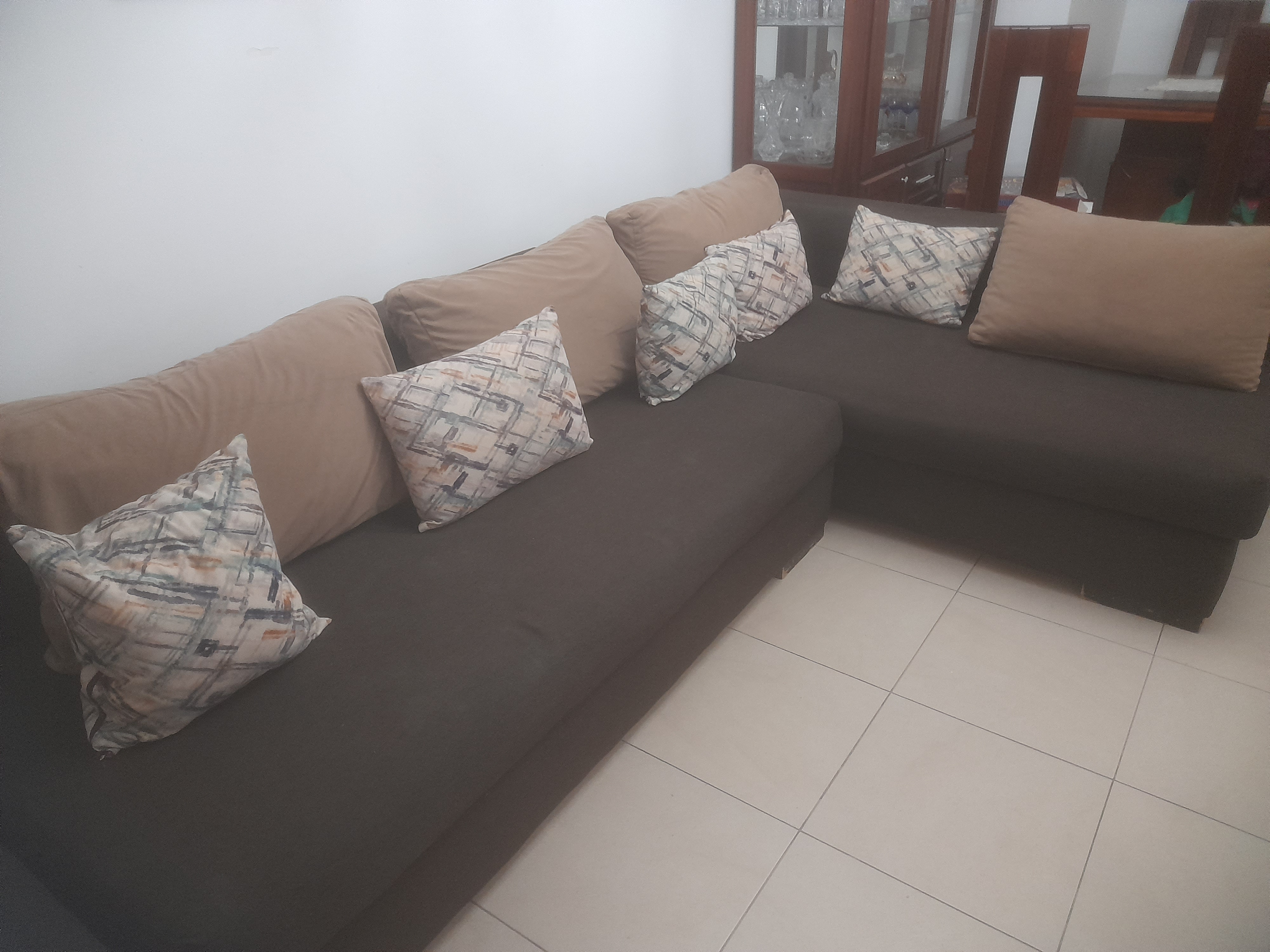 La Soukra&nbsp;Borj Louzir&nbsp;Salon - Salle � manger &nbsp;Salons&nbsp;Salon s�jour