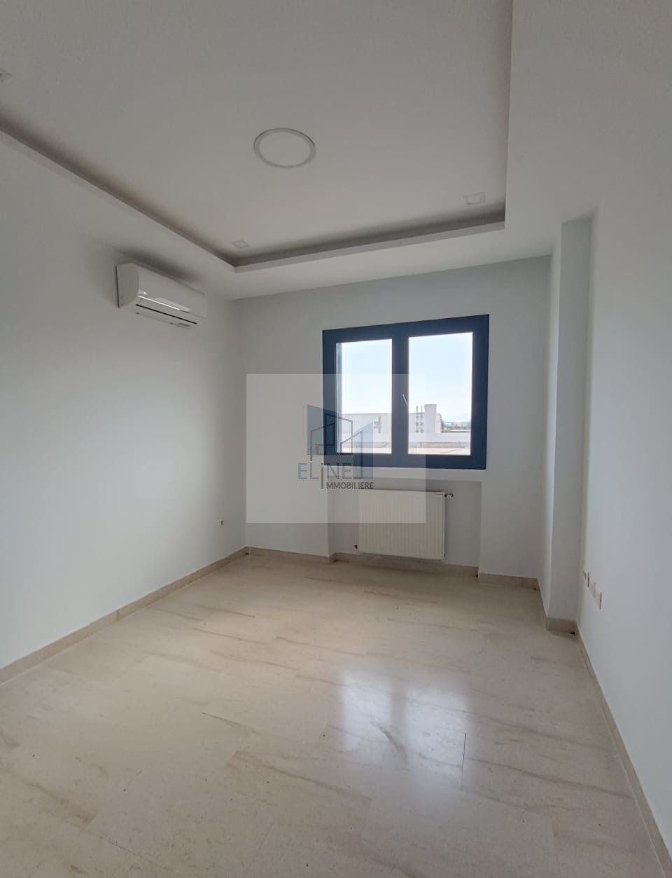 La Marsa&nbsp;El Aouina&nbsp;Location&nbsp;Appart. 2 pi�ces&nbsp;Bureau s plus 2 hts a les jardins de l'aouina