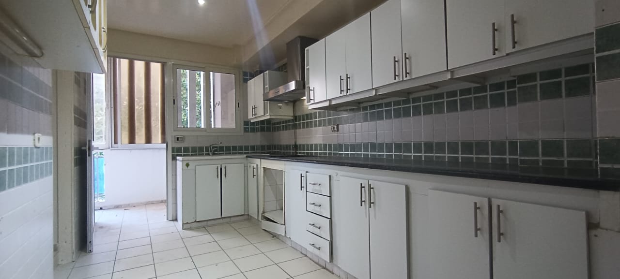 El Menzah&nbsp;Mutuelle Ville&nbsp;Vente&nbsp;Appart. 4 pi�ces&nbsp;Appartement s3 spacieux au nord hilton