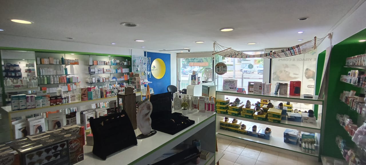 Ariana Ville&nbsp;El Menzah 6&nbsp;Bureaux & Commerces&nbsp;Fond de Commerce&nbsp;Parapharmacie et esth�tique