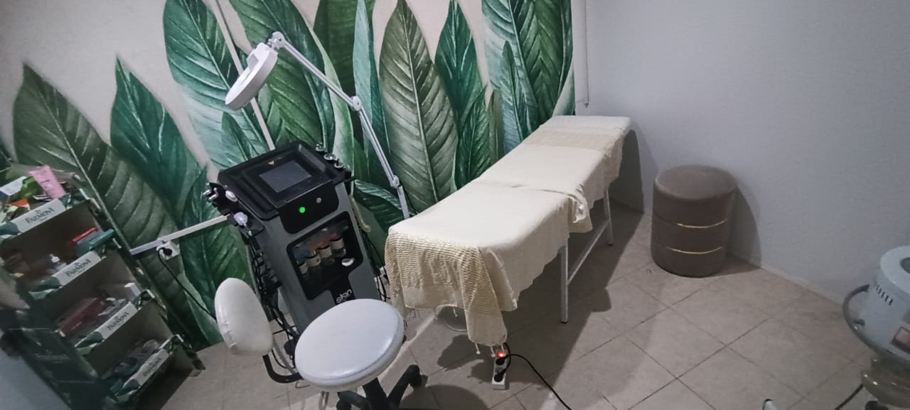 Ariana Ville&nbsp;El Menzah 6&nbsp;Bureaux & Commerces&nbsp;Fond de Commerce&nbsp;Parapharmacie et esth�tique