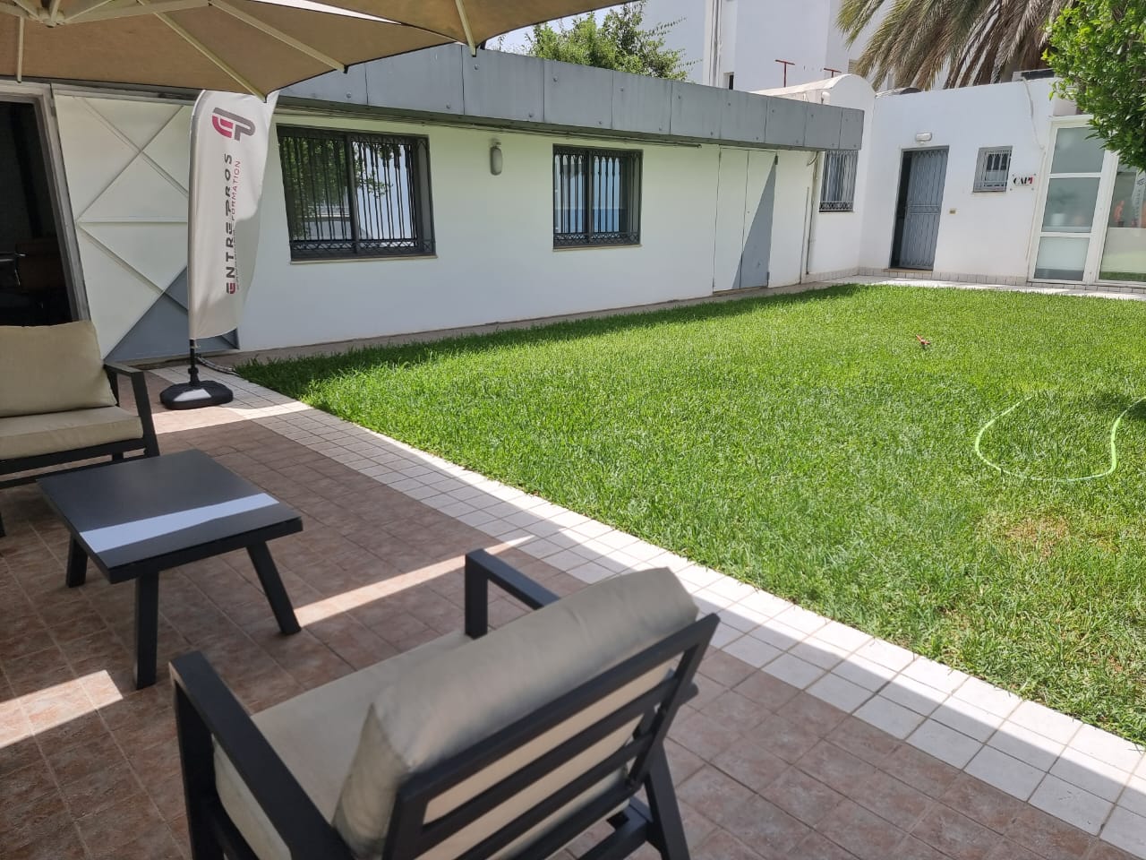 El Menzah&nbsp;El Menzah 1&nbsp;Bureaux & Commerces&nbsp;Bureau&nbsp;Immeuble meubl� � usage professionnel au menzah 1