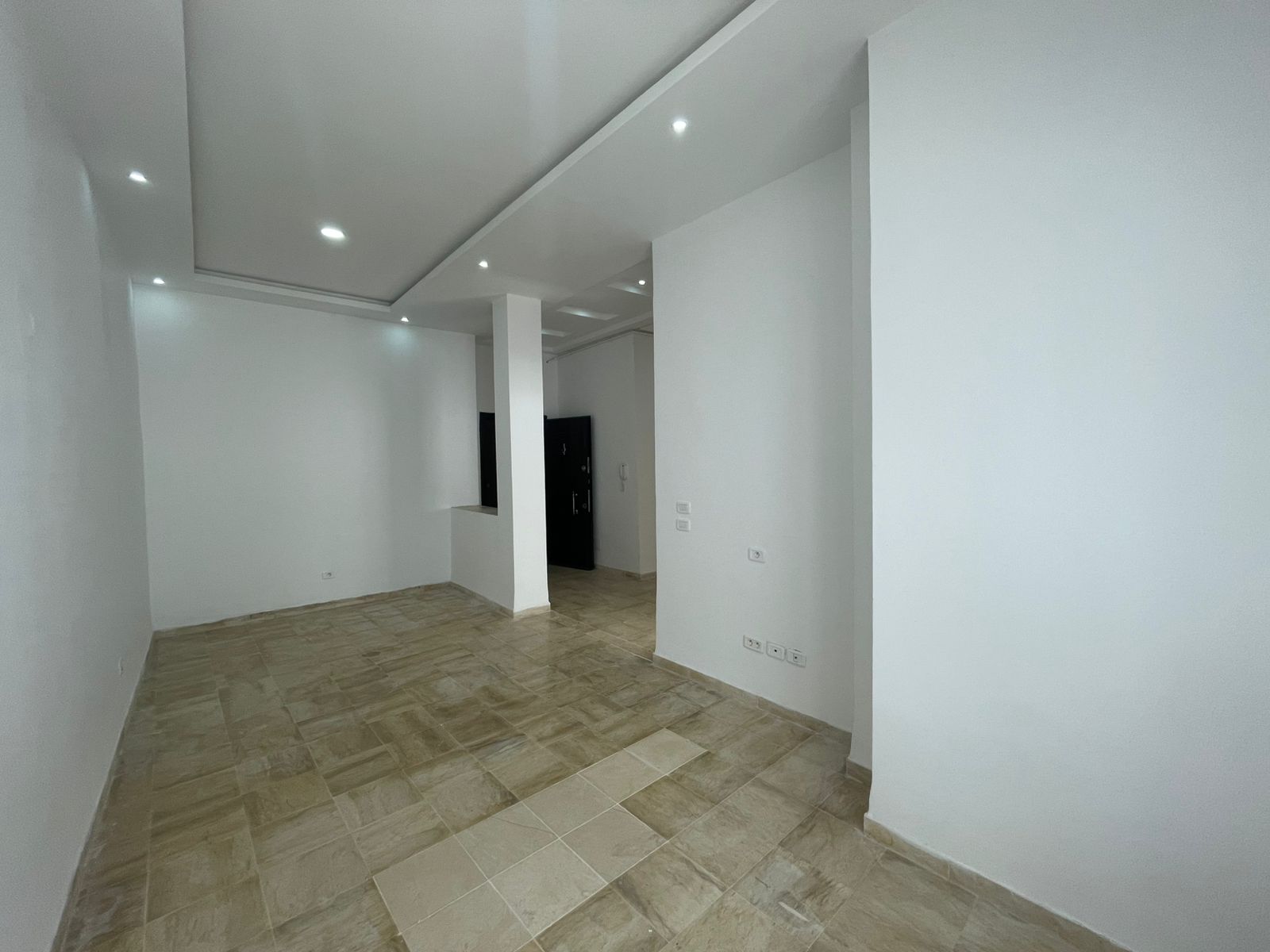 El Mourouj&nbsp;El Mourouj&nbsp;Bureaux & Commerces&nbsp;Bureau&nbsp;Bureau au rdc