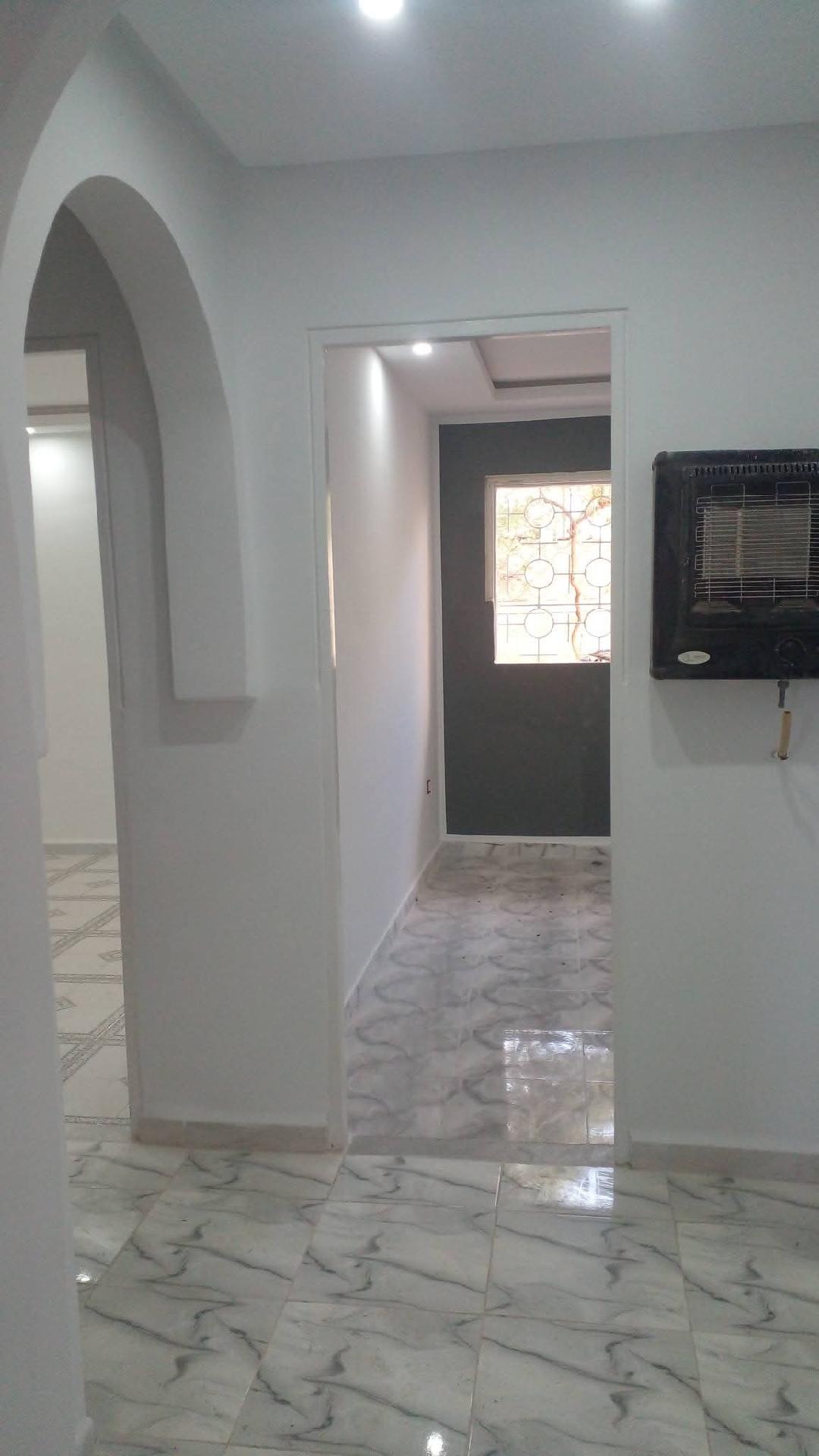 El Mourouj&nbsp;El Mourouj&nbsp;Bureaux & Commerces&nbsp;Bureau&nbsp;Bureau salon et deux pi�ce  au mourouj 3