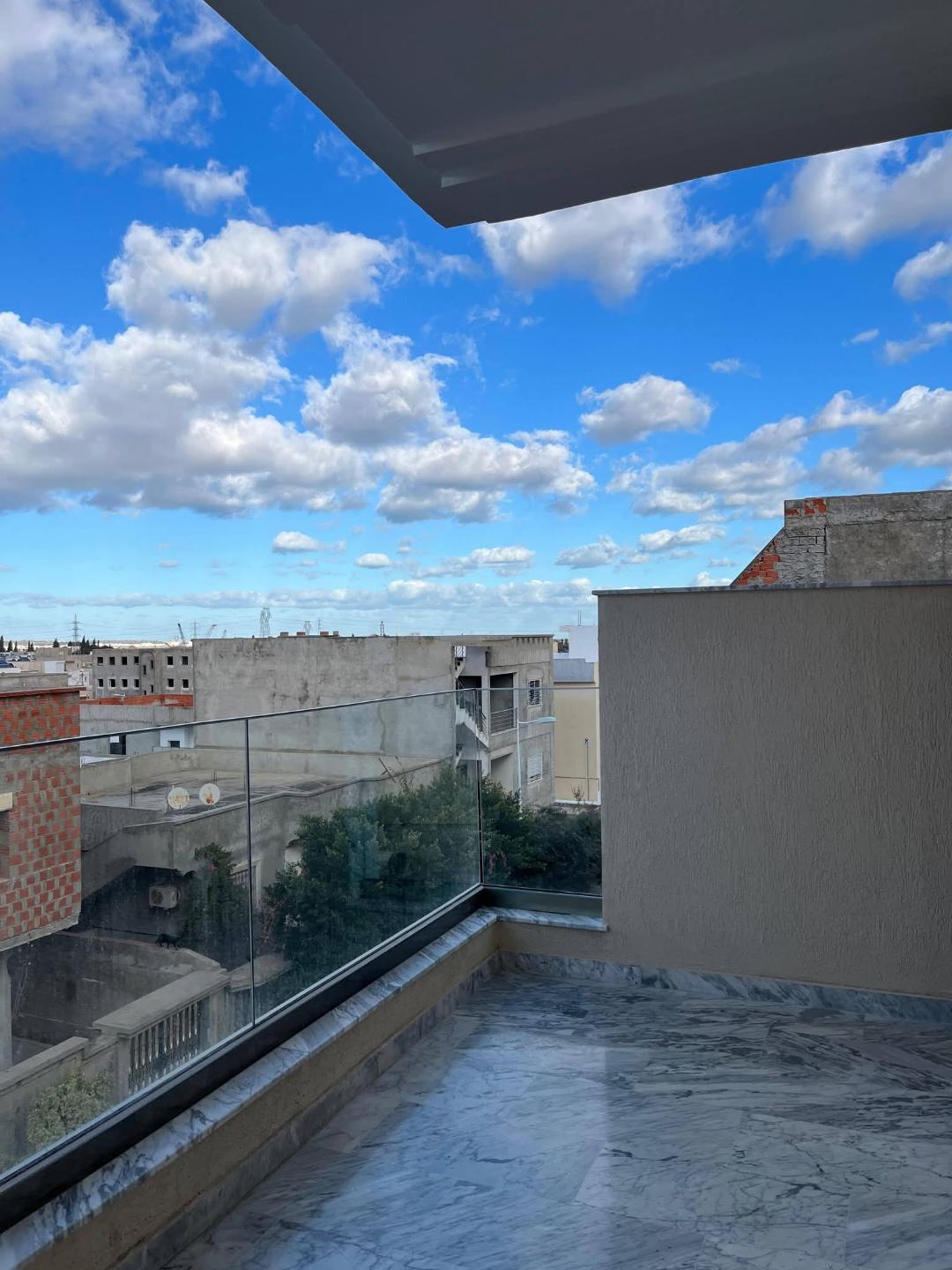 El Mourouj&nbsp;El Mourouj&nbsp;Location&nbsp;Appart. 3 pi�ces&nbsp;Premier �tage de villa mj 6