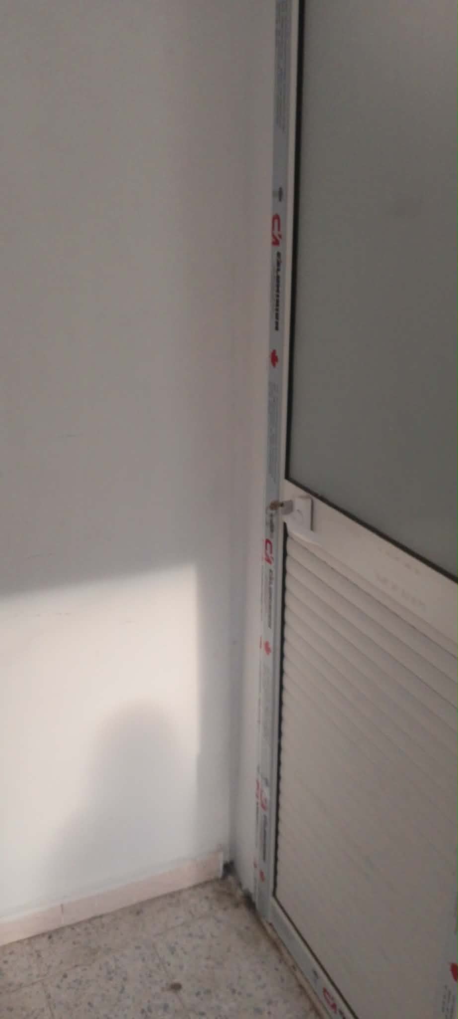 Mannouba&nbsp;Denden&nbsp;Location&nbsp;Autre&nbsp;Garage nd�pendant au centre de denden