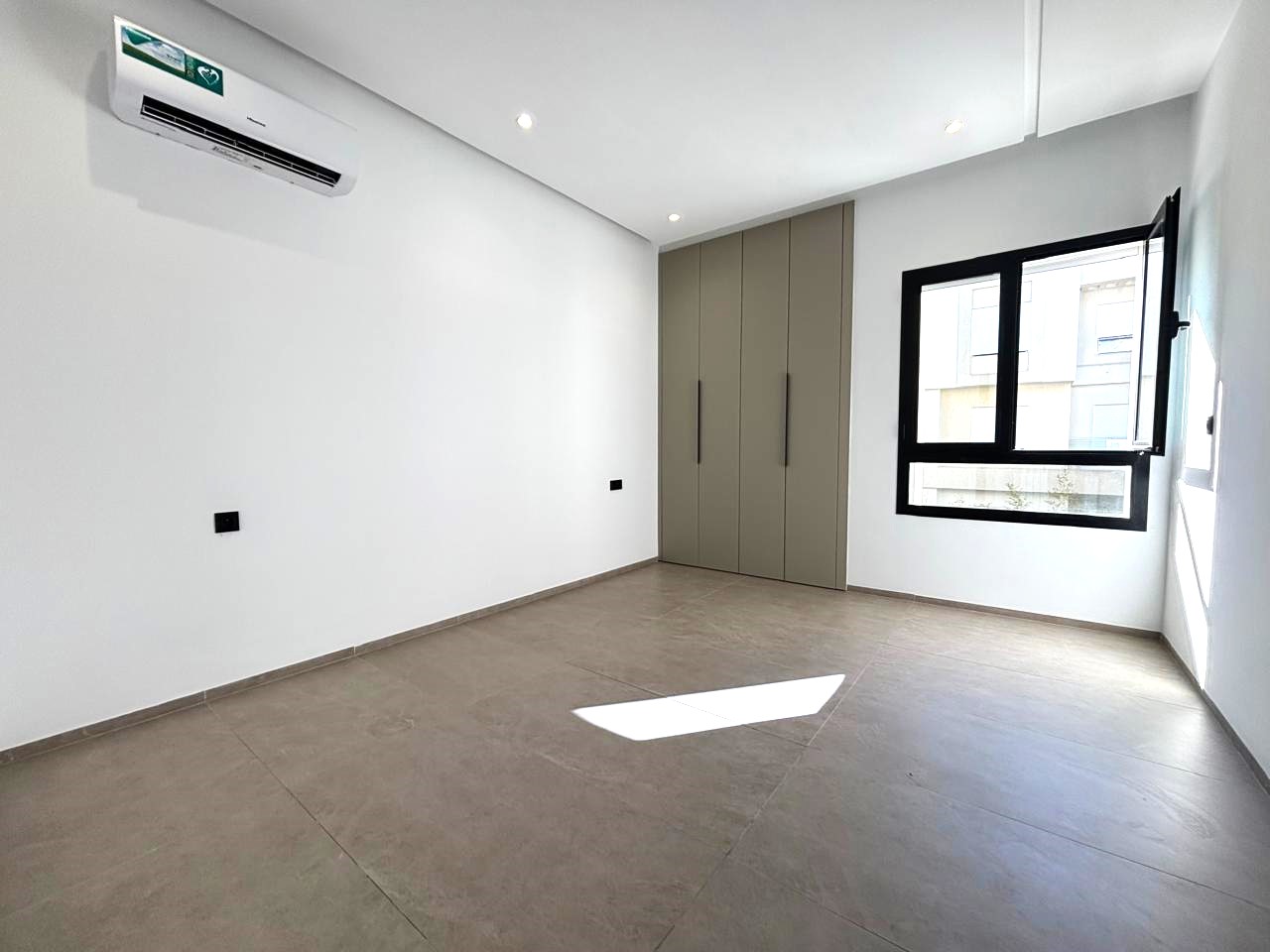 La Soukra&nbsp;Chotrana 1&nbsp;Location&nbsp;Appart. 2 pi�ces&nbsp;Appartement s1 de 70m2 neuf � chotrana 1