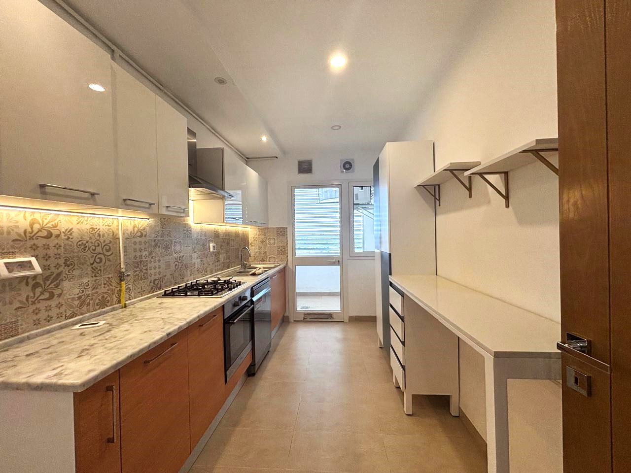 La Soukra&nbsp;La Soukra&nbsp;Location&nbsp;Appart. 3 pi�ces&nbsp;Appartement s2 de 130m2 � la soukra park