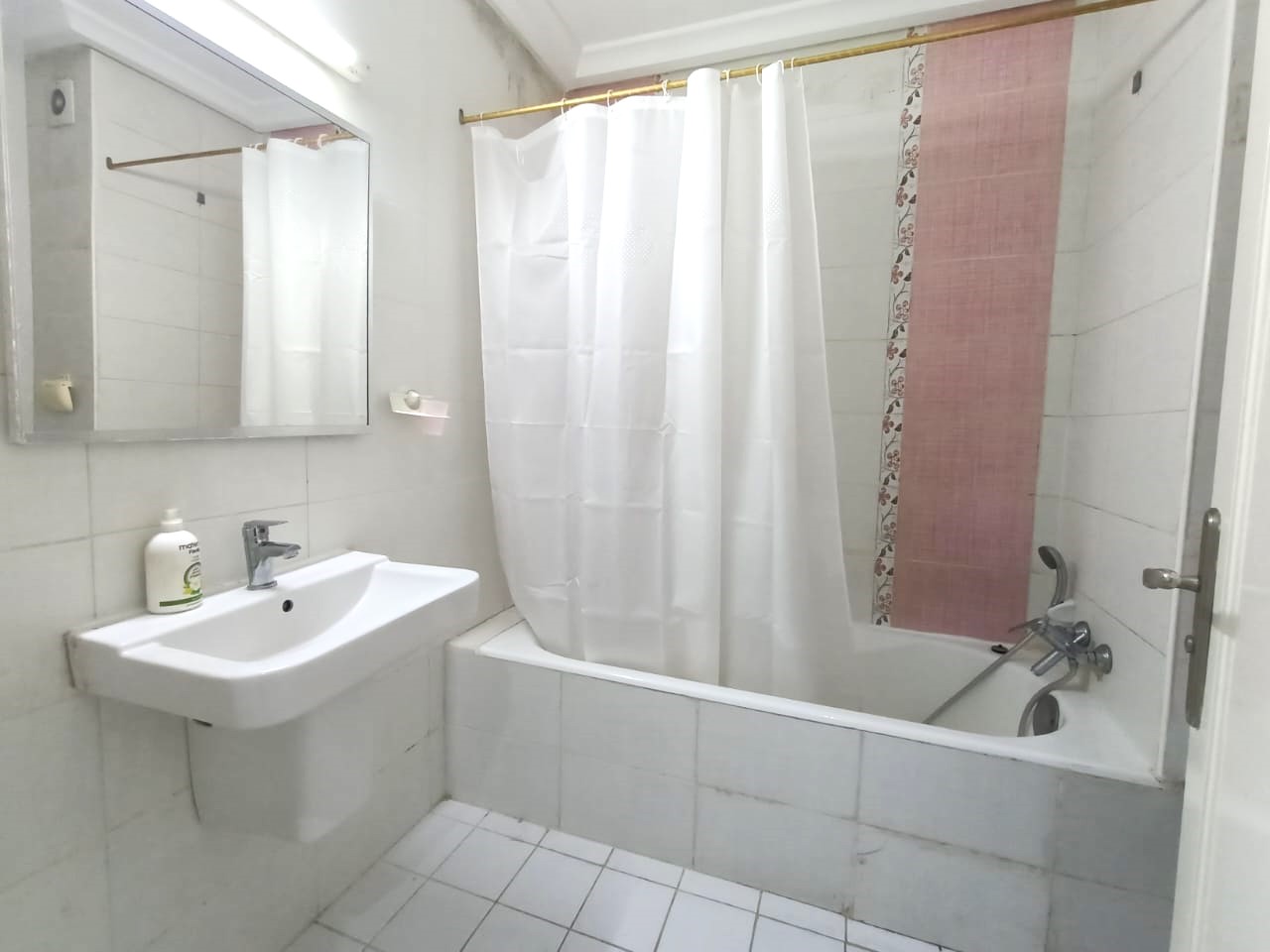 La Marsa&nbsp;El Aouina&nbsp;Location&nbsp;Appart. 2 pi�ces&nbsp;S1 meubl� de 50m2 � cit� les palmeraies