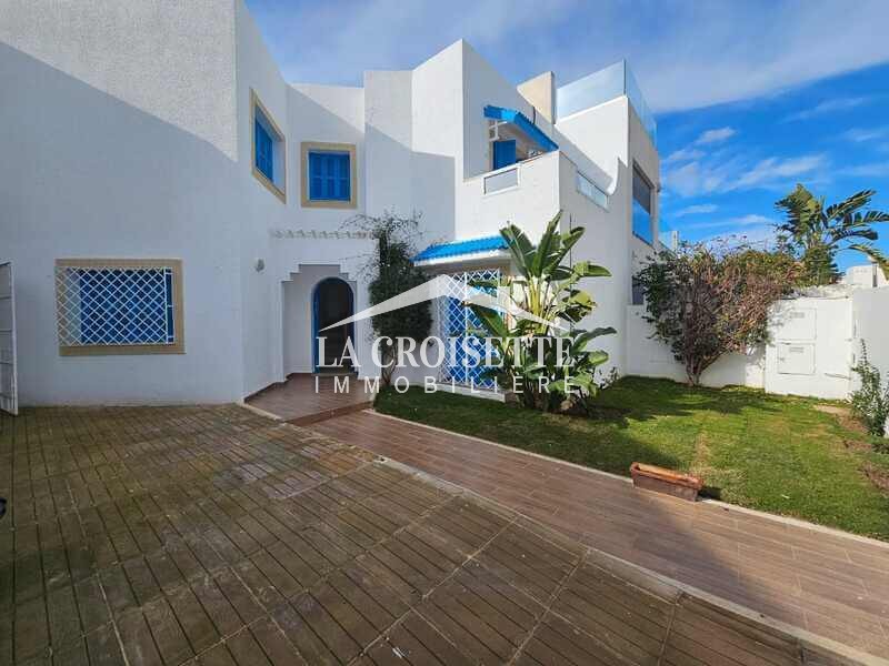 La Marsa&nbsp;Cite El Khalil&nbsp;Location&nbsp;Duplex&nbsp;Duplex s5 avec piscine � la marsa zvl0066