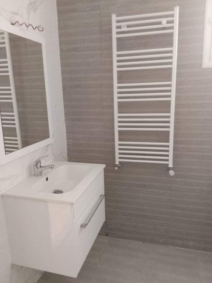 Ariana Ville&nbsp;Cite Ennasr 2&nbsp;Location&nbsp;Appart. 3 pi�ces&nbsp;S2 pr�s takacim ennasr