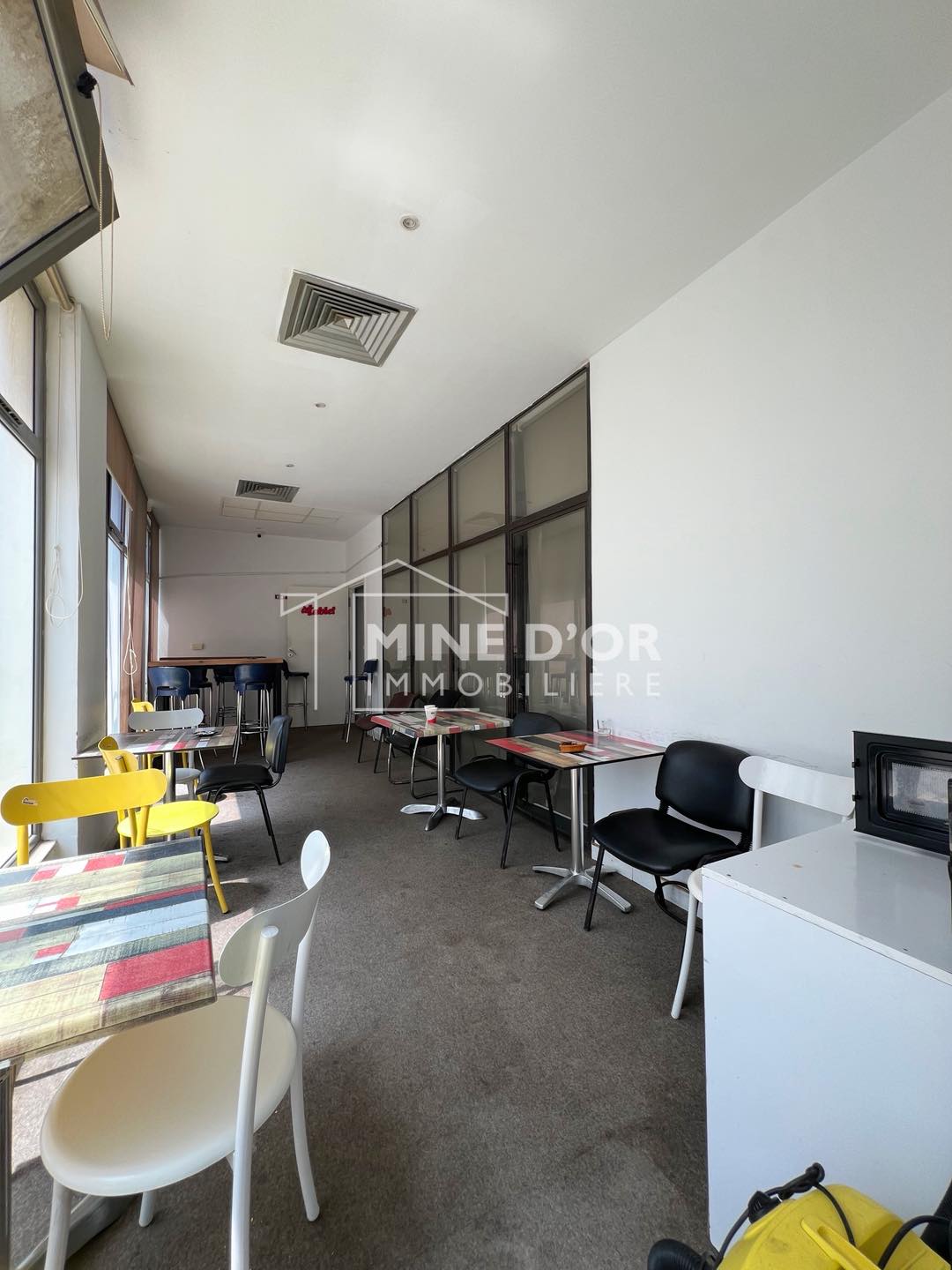 Cite El Khadra&nbsp;Zone urbaine nord&nbsp;Bureaux & Commerces&nbsp;Bureau&nbsp;Plateau ouvert au centre urbain