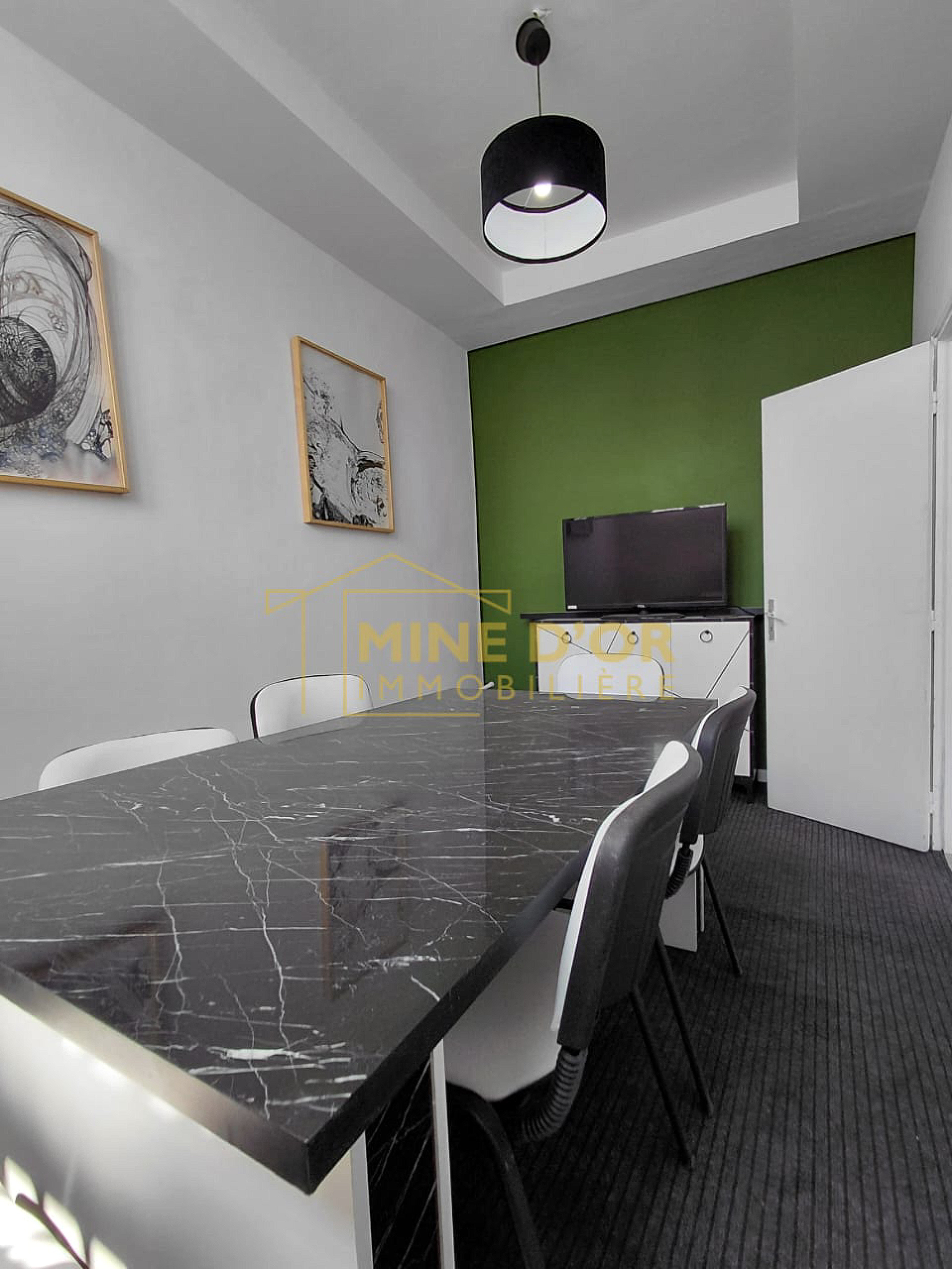 La Soukra&nbsp;La Soukra&nbsp;Bureaux & Commerces&nbsp;Bureau&nbsp;Plateau totalement meubl� � la soukra