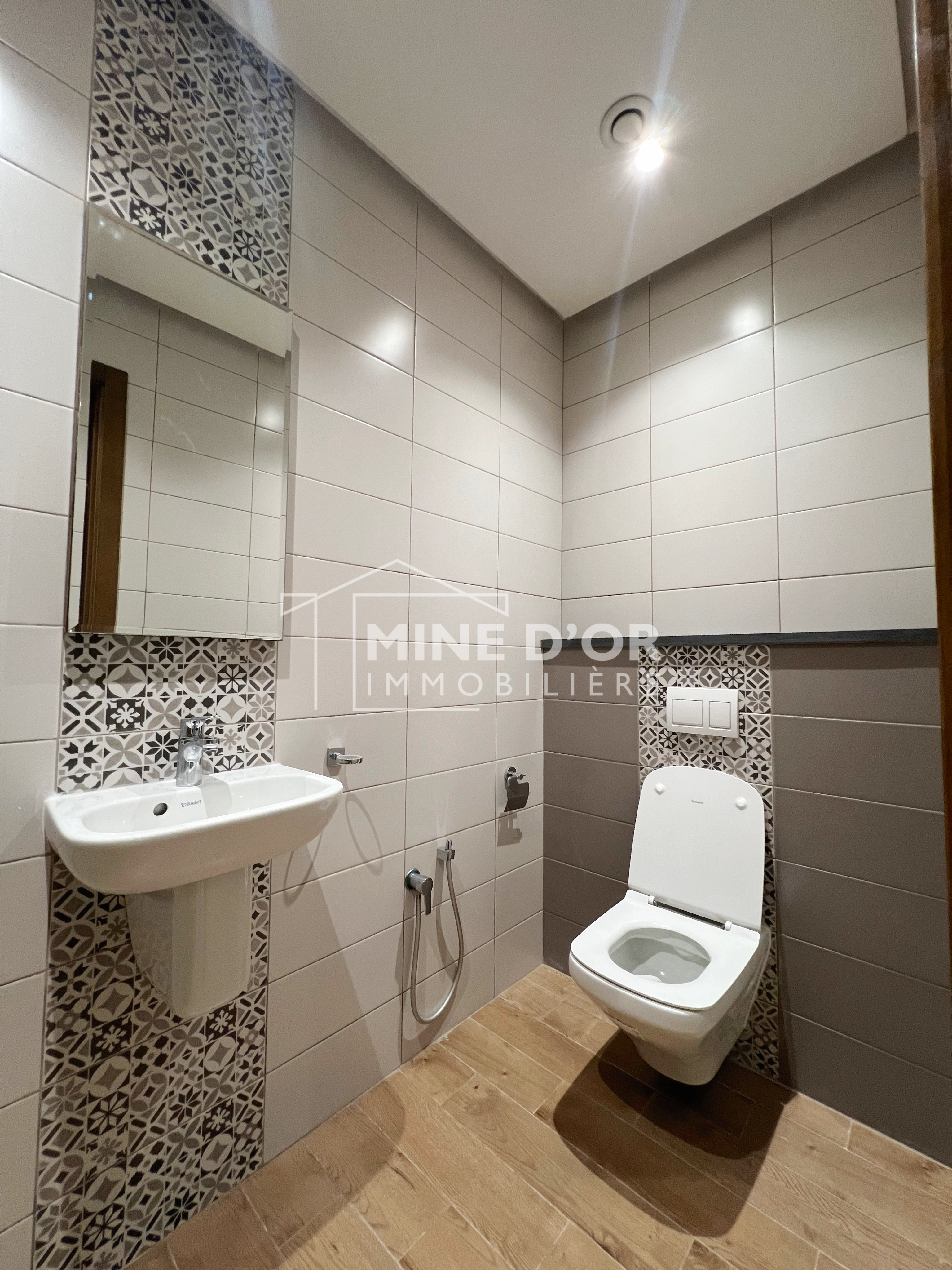 Bureaux & Commerces&nbsp;Bureau