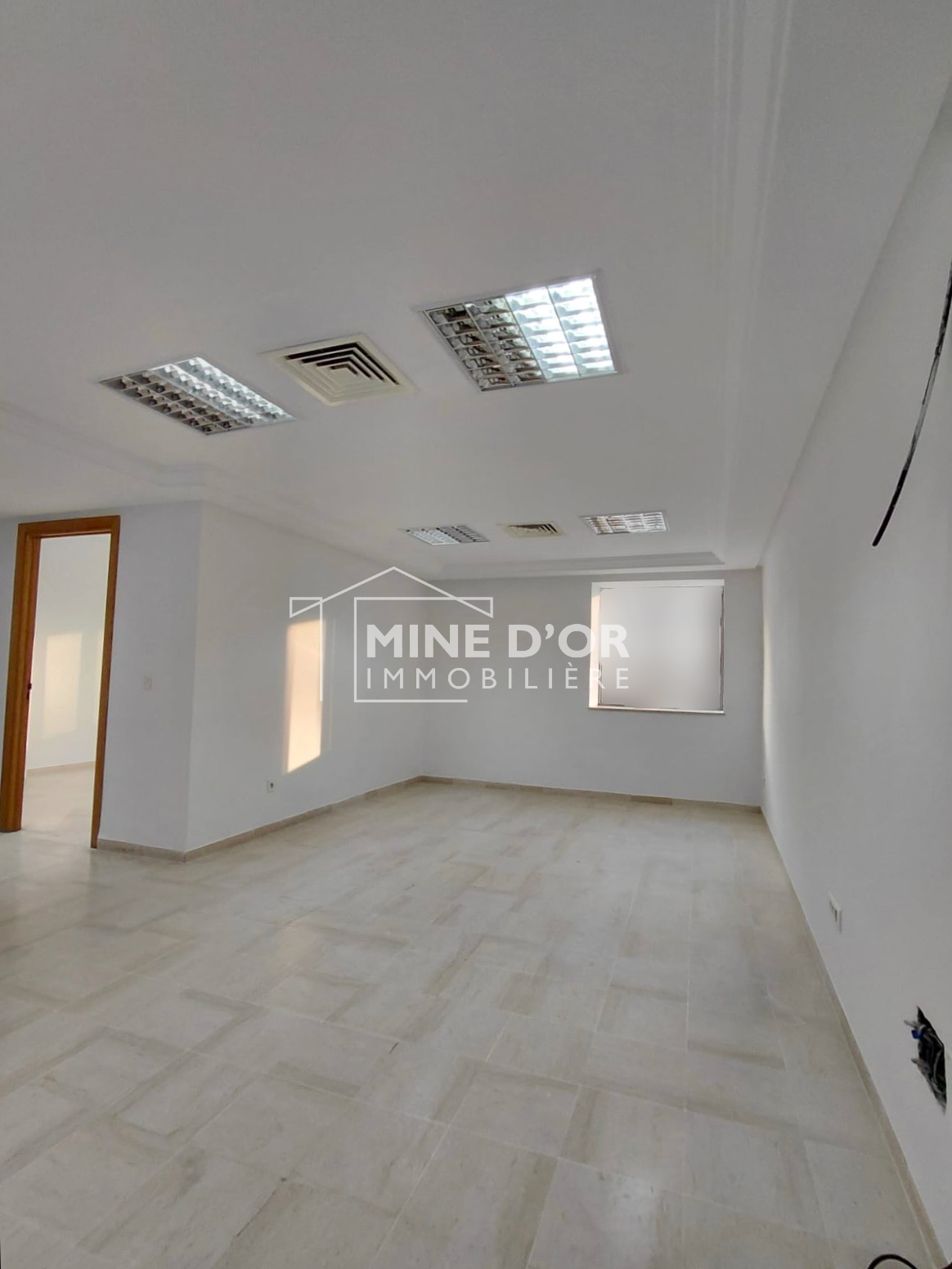 Bureaux & Commerces&nbsp;Bureau