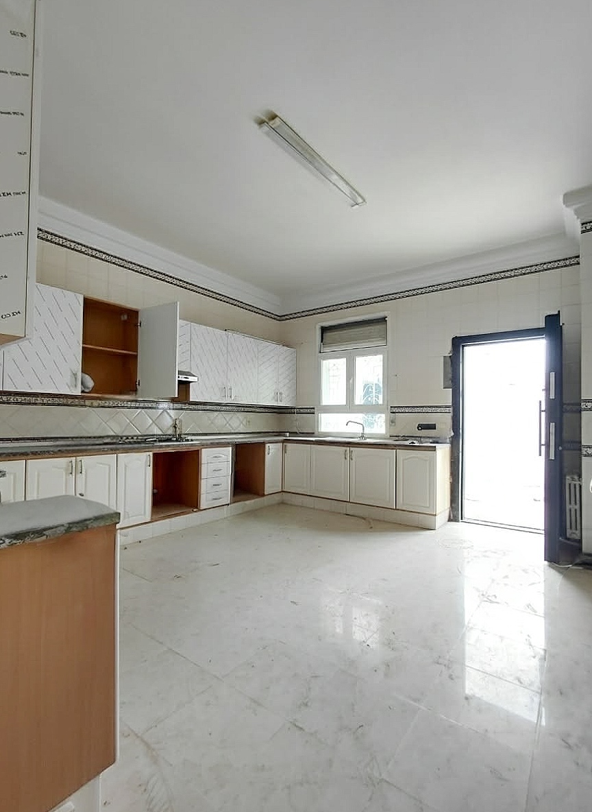 La Marsa&nbsp;El Aouina&nbsp;Location&nbsp;Maisons&nbsp;Al villa sur deux niveaux � l'aouina