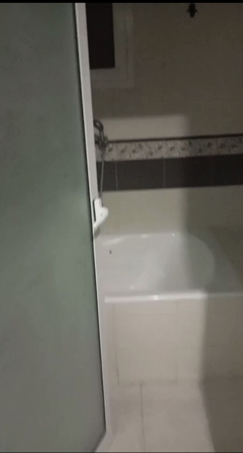 Ariana Ville&nbsp;Cite Ennasr 1&nbsp;Location&nbsp;Appart. 4 pi�ces&nbsp;S3 lux immeuble classe