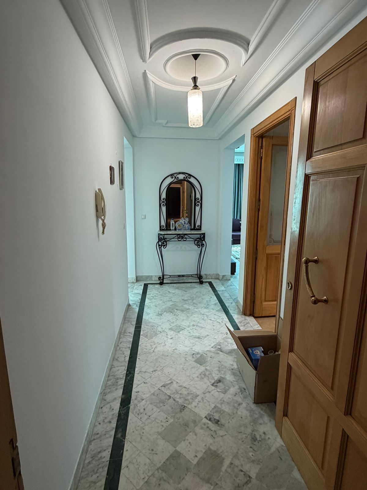 Ariana Ville&nbsp;Cite Ennasr 2&nbsp;Location&nbsp;Appart. 3 pi�ces&nbsp;S2 meubl� 1200 dt par mois