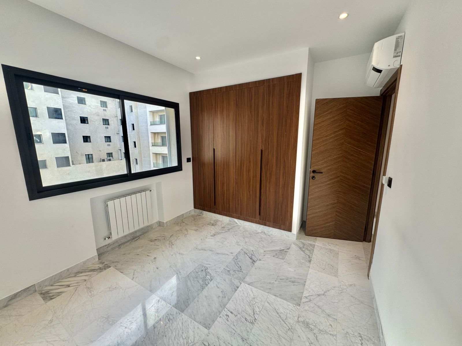 Ain Zaghouan&nbsp;Jardins de Carthage&nbsp;Location&nbsp;Appart. 4 pi�ces&nbsp;S3 neuf aux jardins de carthage