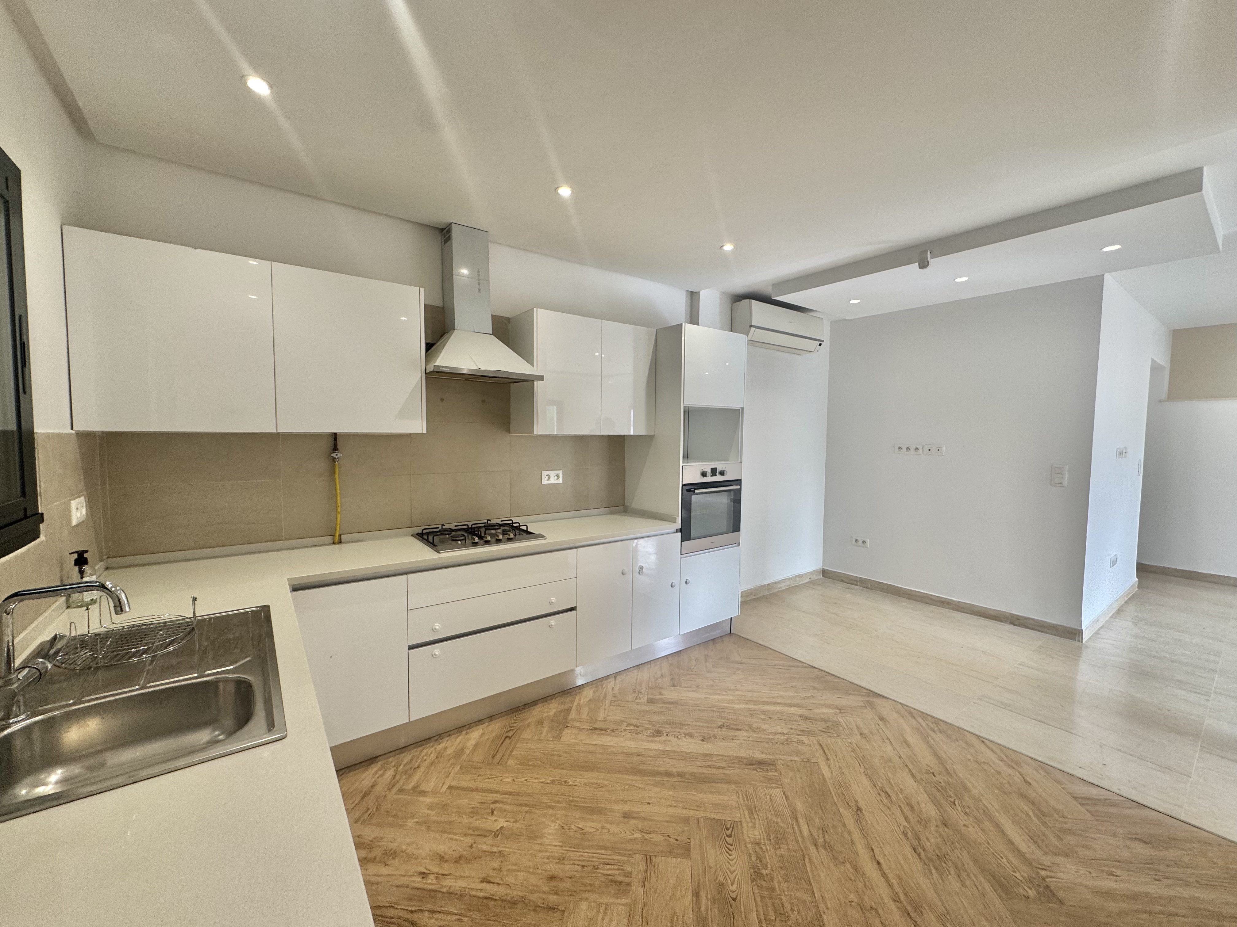 Location&nbsp;Duplex