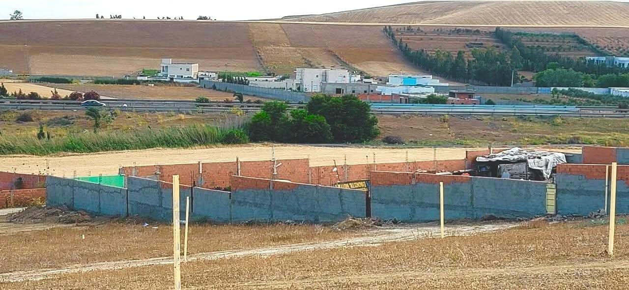 Sidi Thabet&nbsp;Sidi Thabet&nbsp;Terrain&nbsp;Terrain nu&nbsp;Sidi thabet poroche    machawi 5 etoile