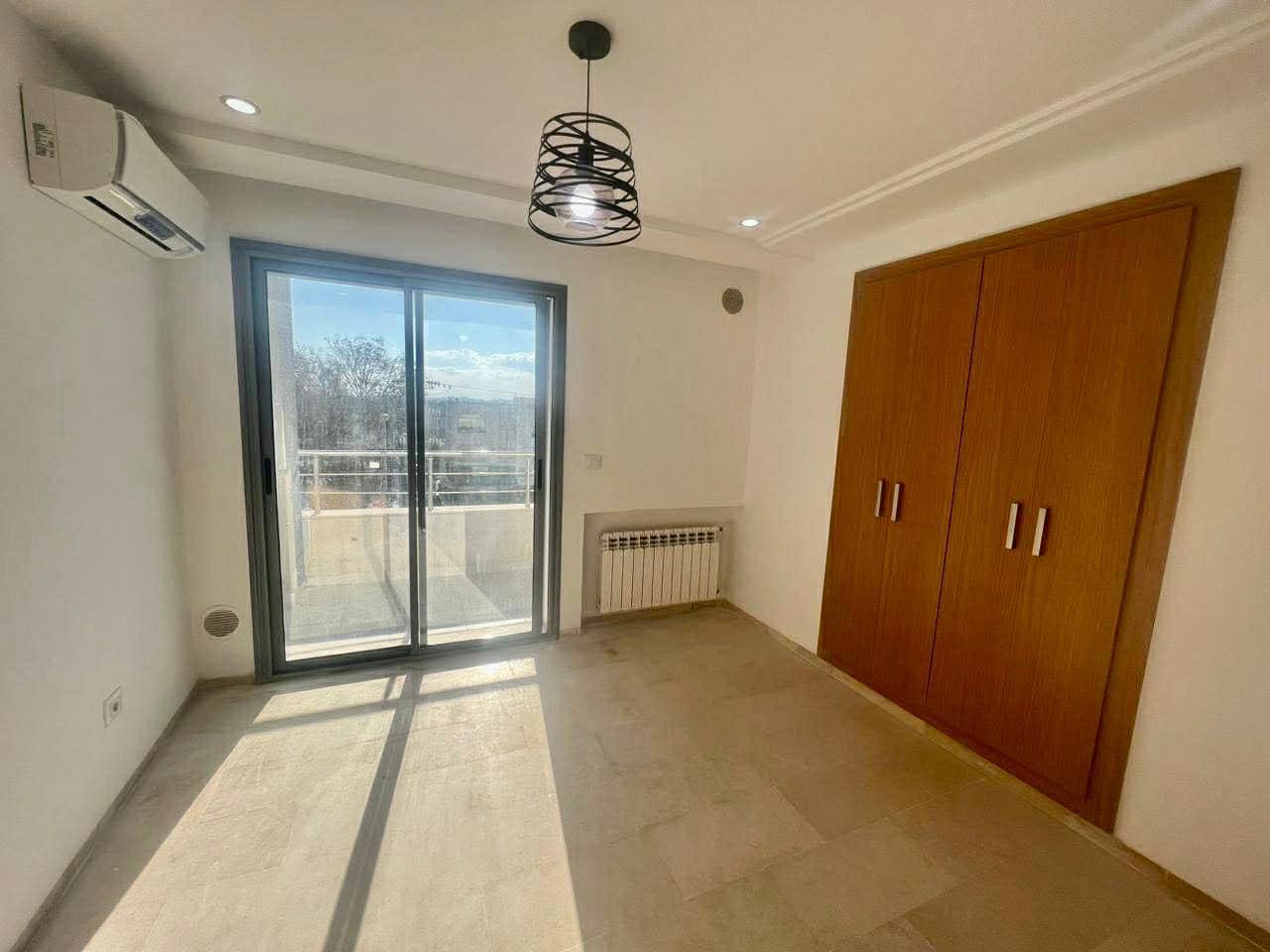 La Soukra&nbsp;La Soukra&nbsp;Location&nbsp;Appart. 1 pi�ce&nbsp;S1 aouina avec place parking