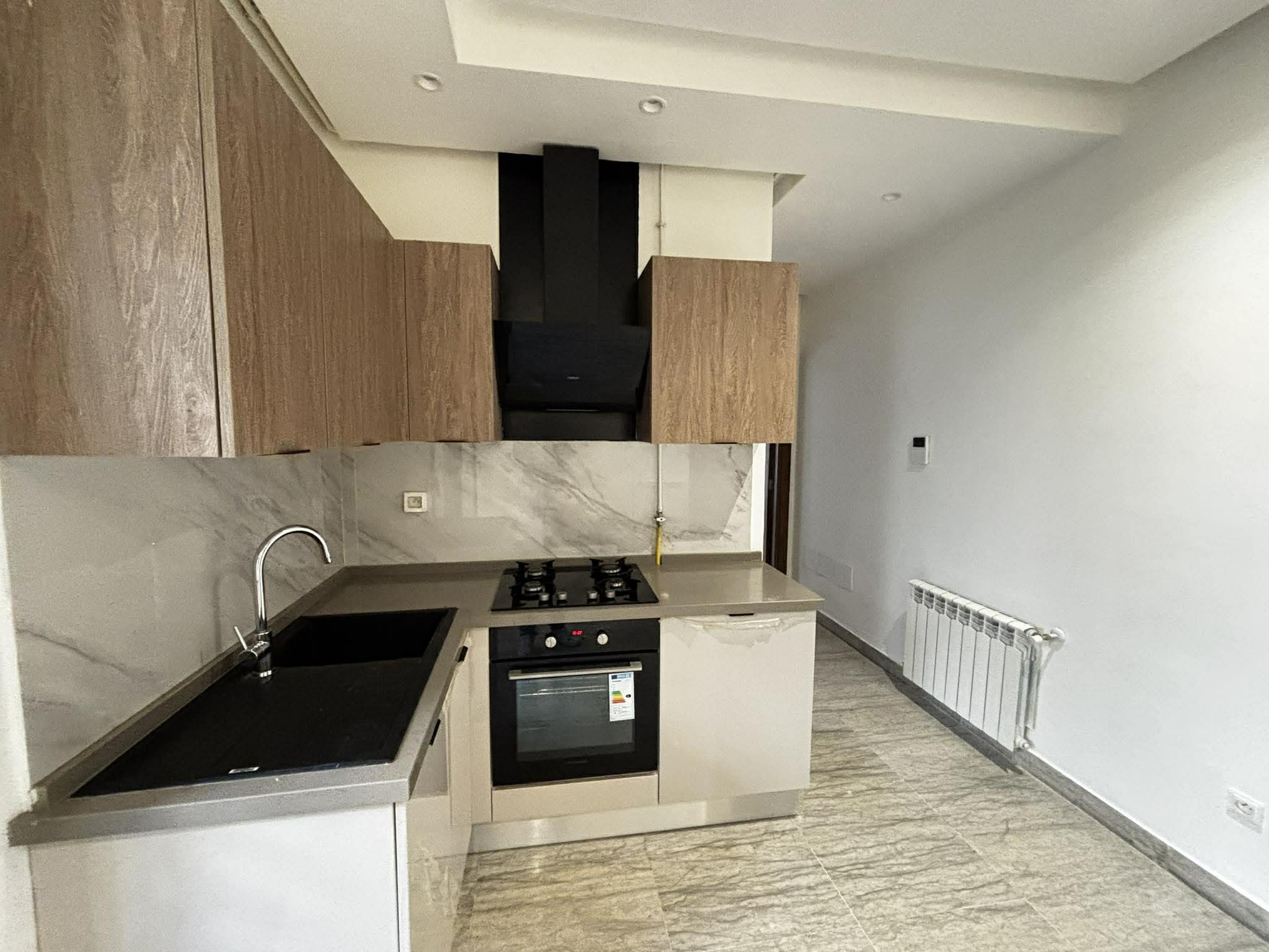 La Soukra&nbsp;Chotrana 3&nbsp;Location&nbsp;Appart. 2 pi�ces&nbsp;S1 l chotrana 3