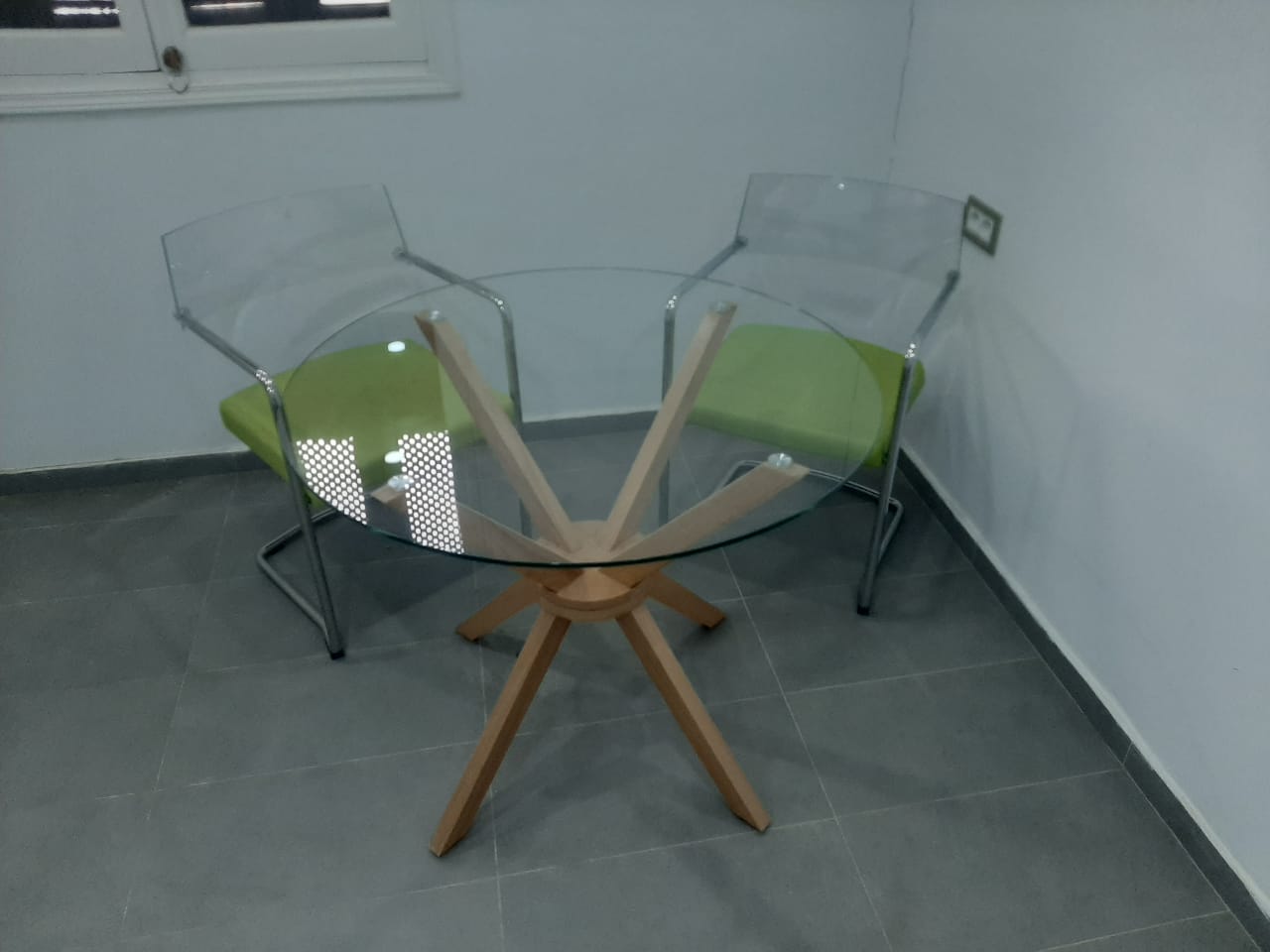 El Menzah&nbsp;El Menzah 9&nbsp;Meubles de bureau&nbsp;Bureaux - Tables&nbsp;Meubles bureau