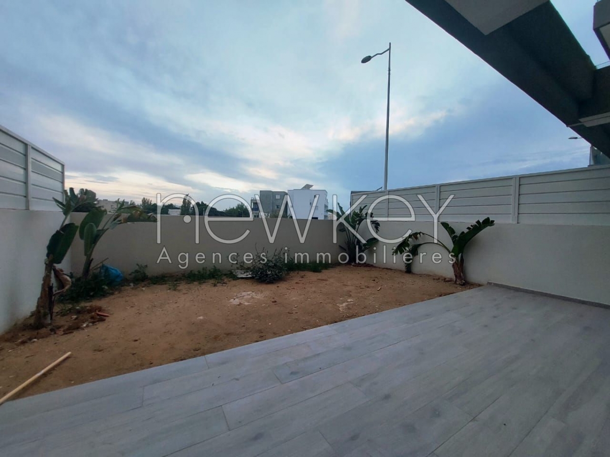 La Marsa&nbsp;Sidi Daoud&nbsp;Location&nbsp;Appart. 2 pi�ces&nbsp;S1 avec jardin meubl� � la marsa