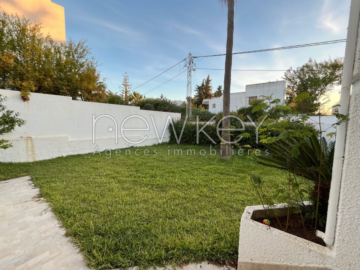 La Marsa&nbsp;Gammart&nbsp;Location&nbsp;Maisons&nbsp;Villa s4 avec jardin � gammarth