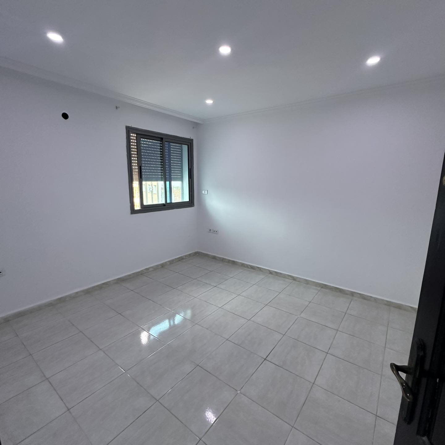 Hammam Chatt&nbsp;Borj Cedria&nbsp;Location&nbsp;Autre&nbsp;Bureau h2 dans un centre commercial