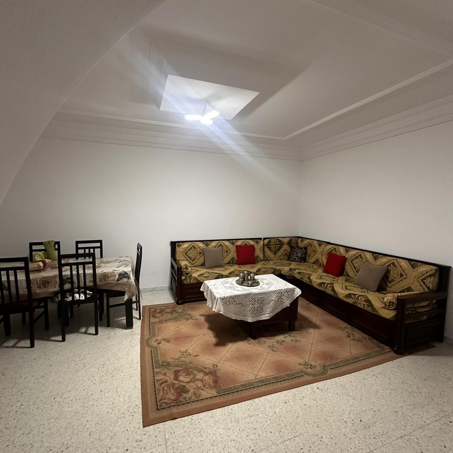 Hammam Chatt&nbsp;Borj Cedria&nbsp;Vente&nbsp;Autre&nbsp;Villa compos�e de deux �tages totalement s�par�s