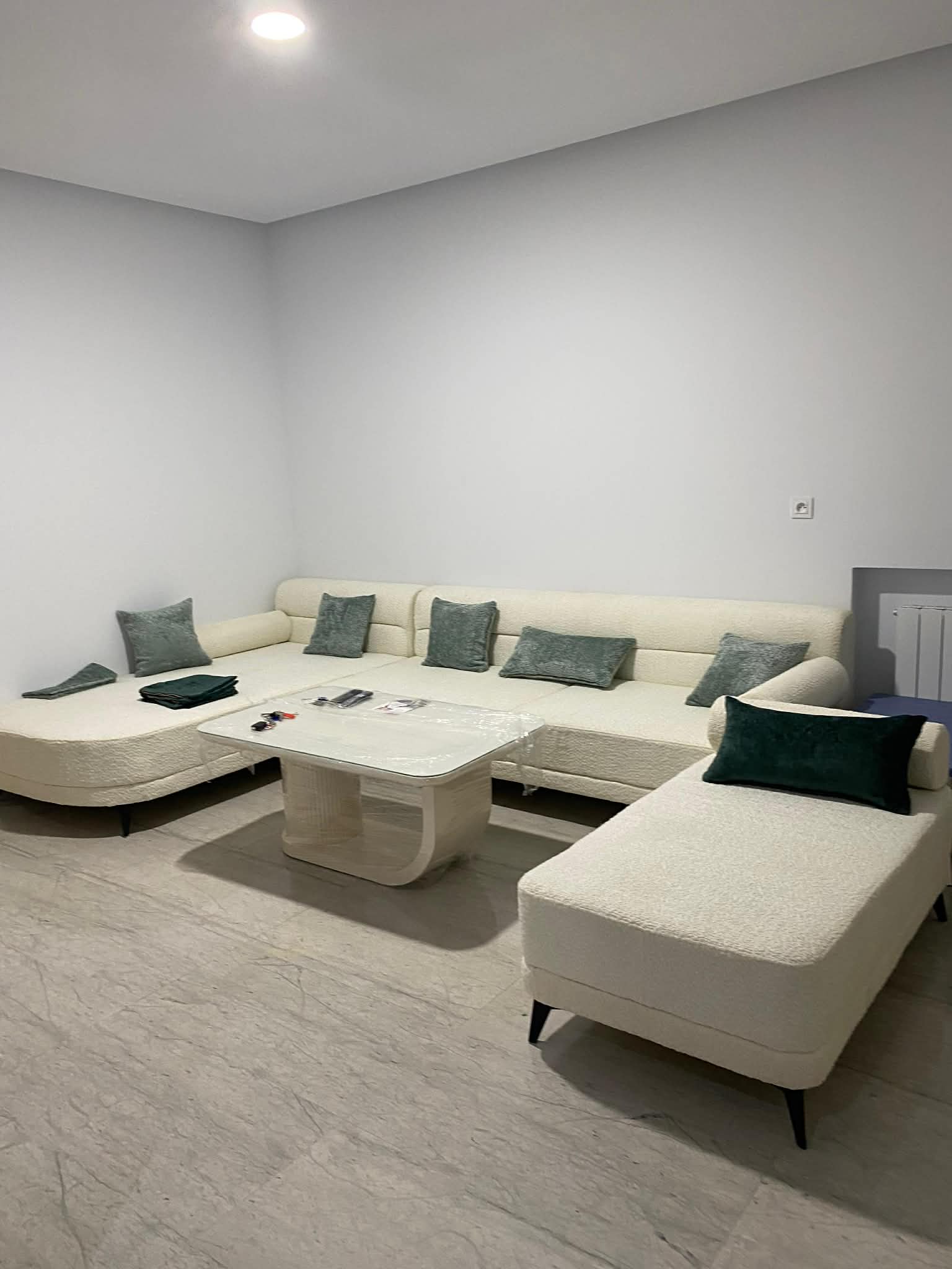 Mahdia&nbsp;Mahdia&nbsp;Location&nbsp;Appart. 1 pi�ce&nbsp;Occasion a saisir