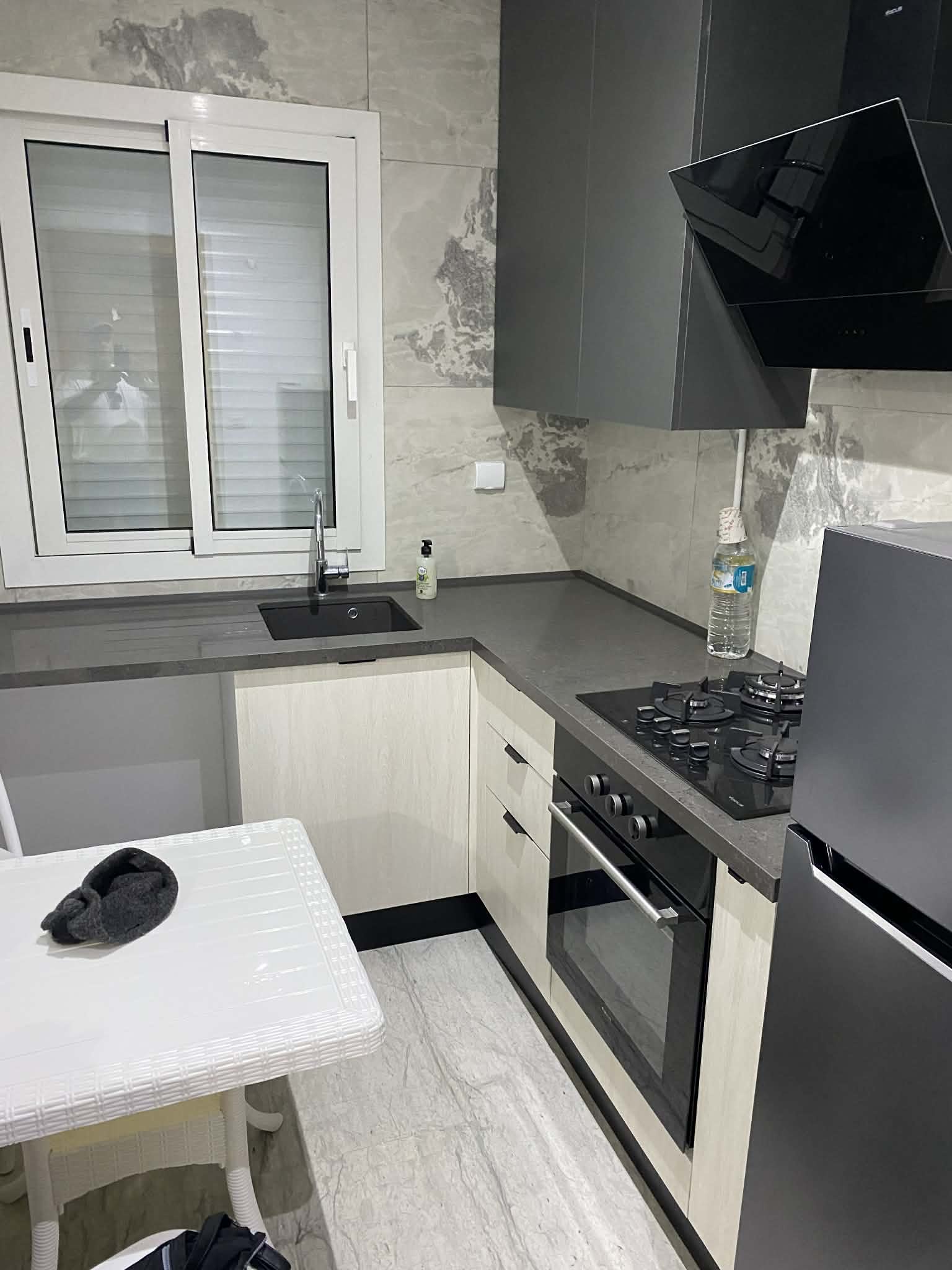 Mahdia&nbsp;Mahdia&nbsp;Location&nbsp;Appart. 1 pi�ce&nbsp;Occasion a saisir