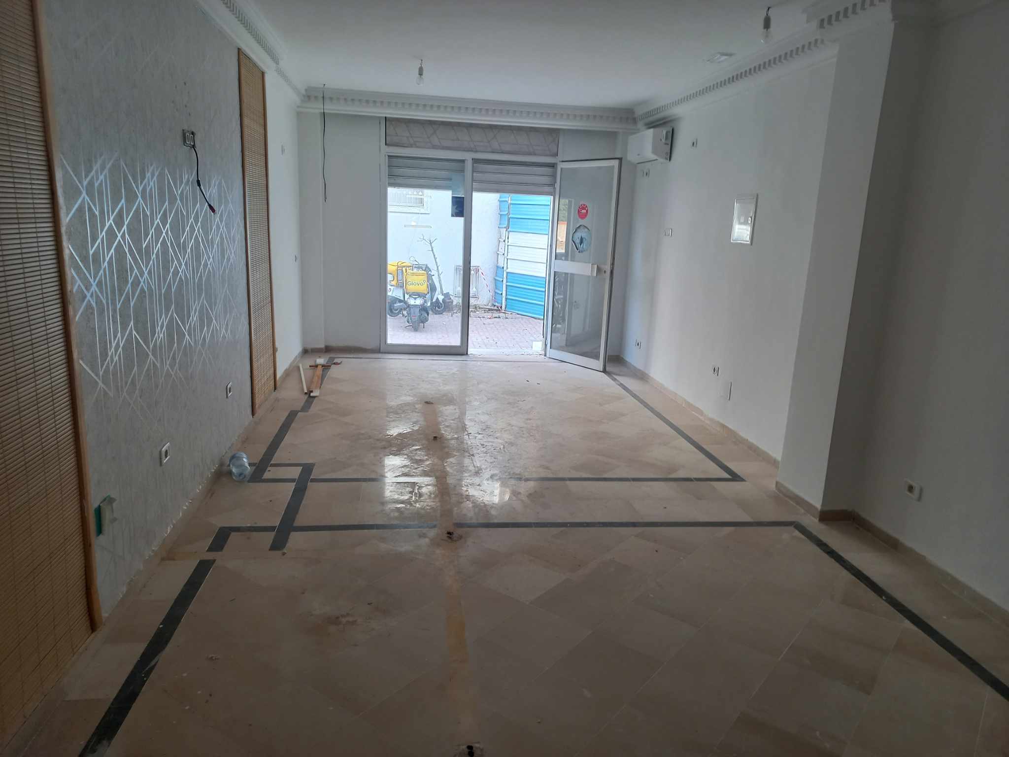 La Marsa&nbsp;Berge Du Lac&nbsp;Location&nbsp;Surfaces&nbsp;Local 45 m lac 1