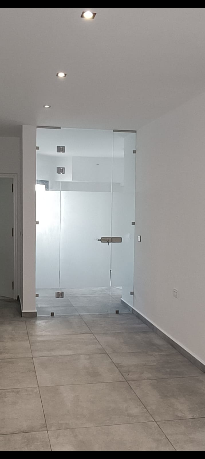 Ariana Ville&nbsp;El Menzah 7&nbsp;Bureaux & Commerces&nbsp;Bureau&nbsp;Bureau hst a el manzah 7 wb4410