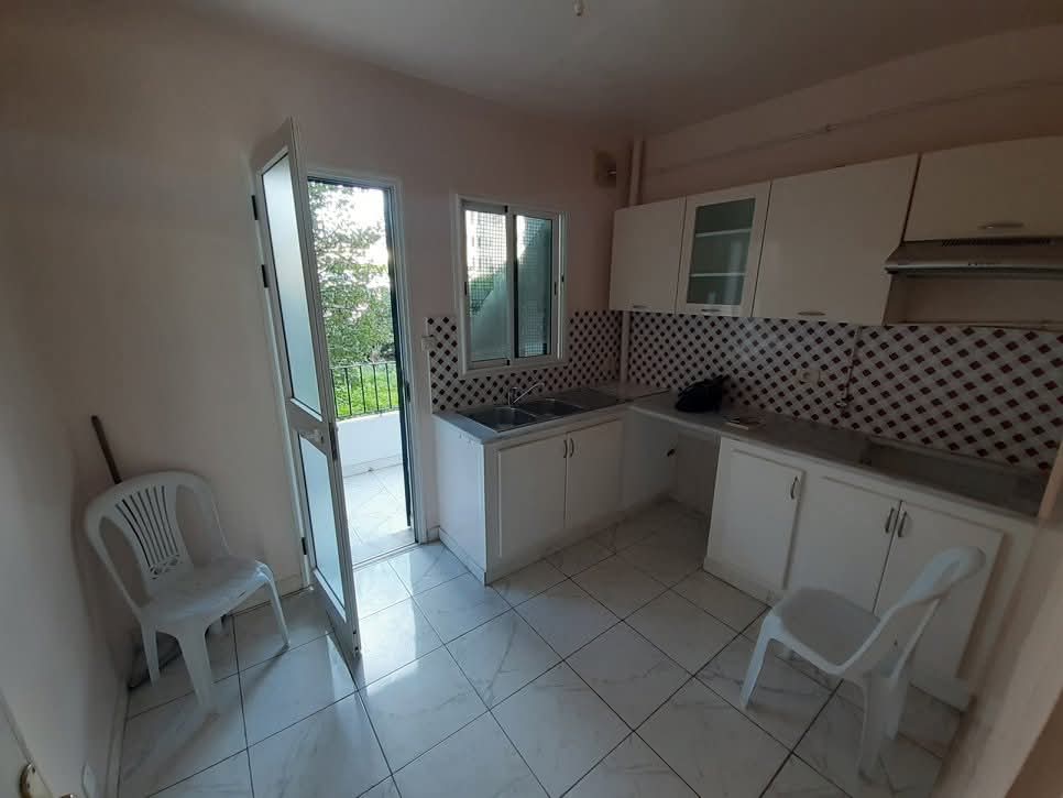 Cite El Khadra&nbsp;Cite Oplympique&nbsp;Location&nbsp;Appart. 3 pi�ces&nbsp;S plus 2 r�nov� a la cit� olympique wb1396