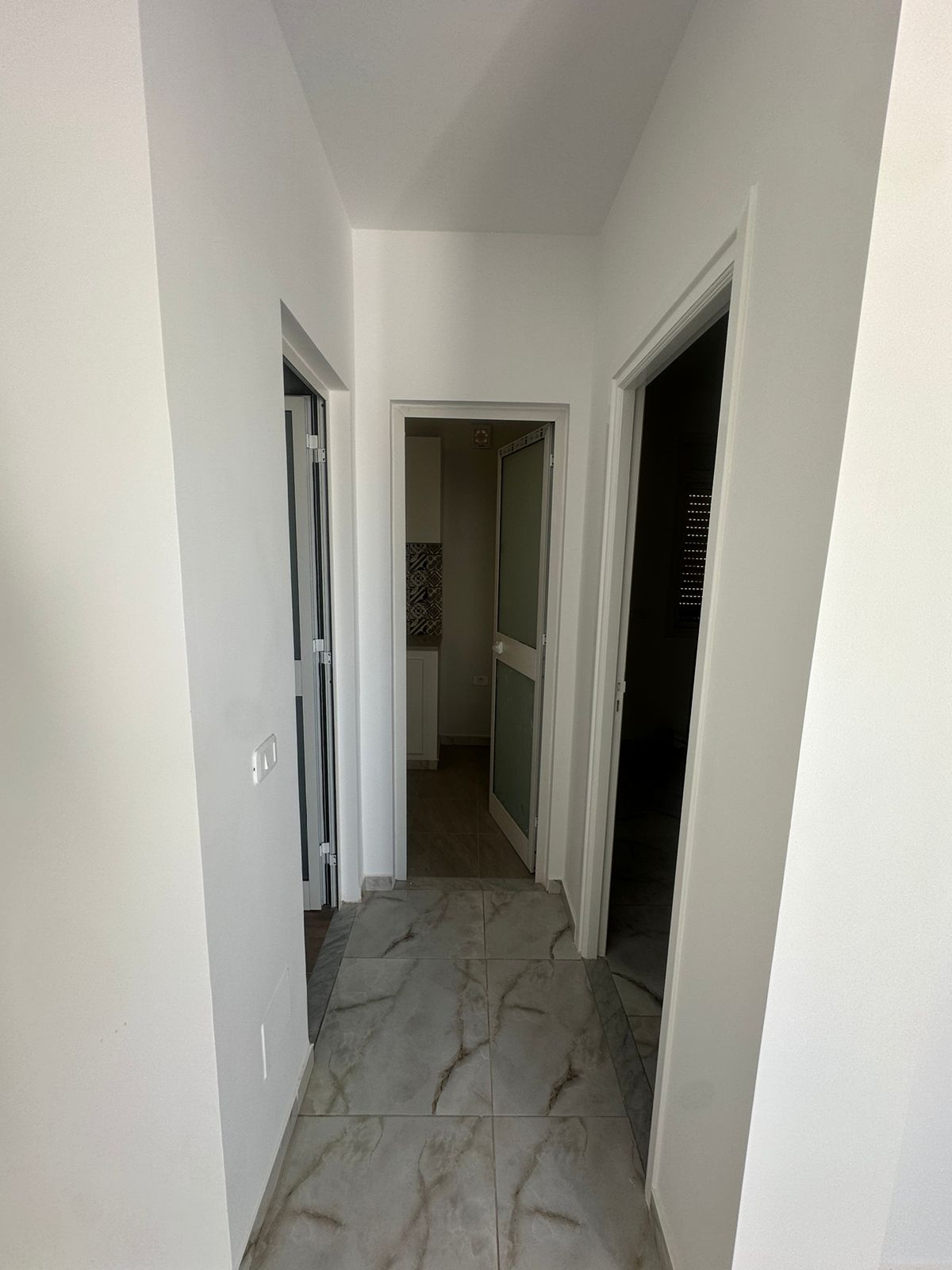 Ariana Ville&nbsp;Cite Ennasr 1&nbsp;Location&nbsp;Appart. 2 pi�ces&nbsp;S plus 1 r�nov� a ennasr 1 wb4422