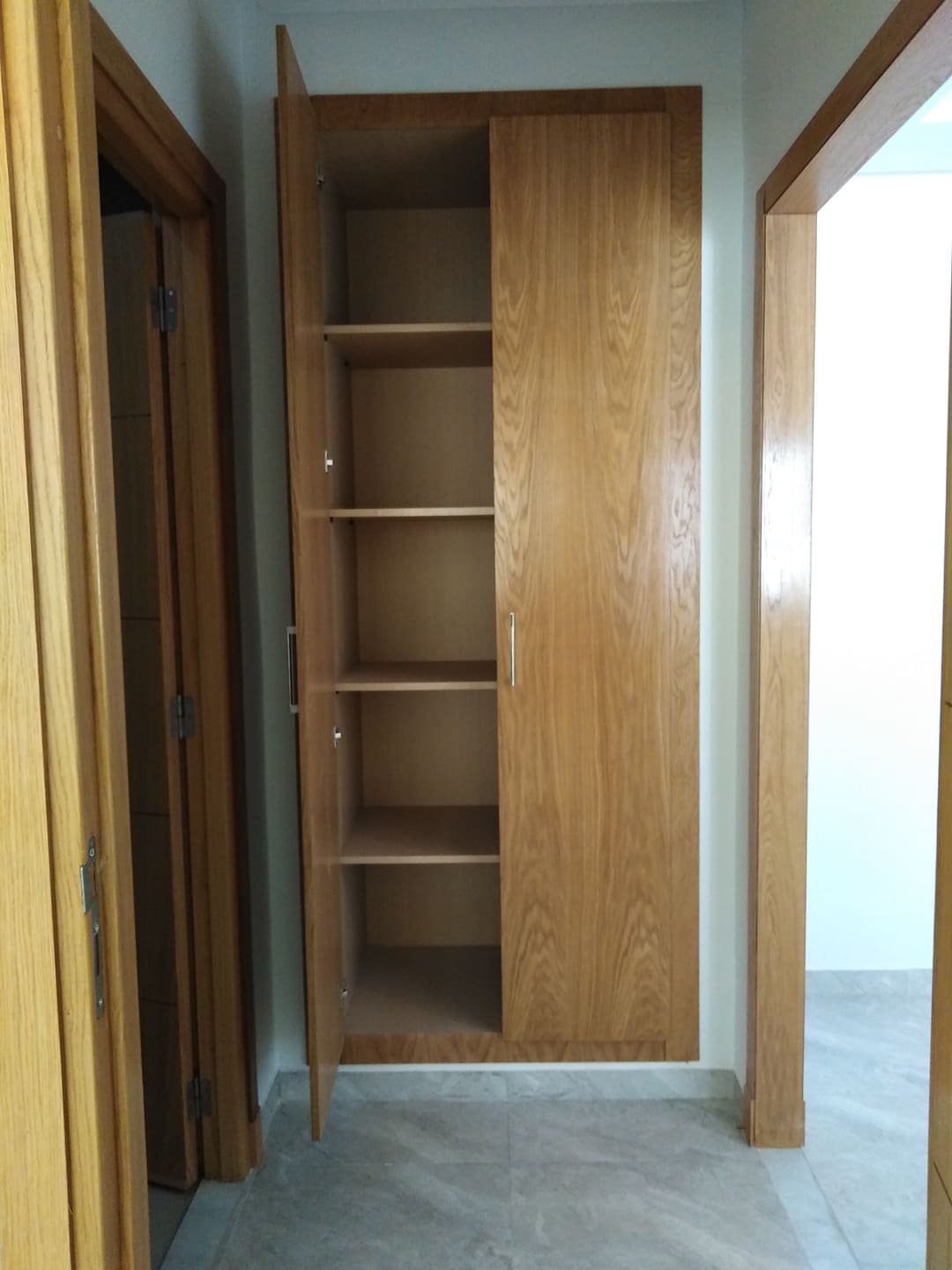 Ain Zaghouan&nbsp;Ain Zaghouan&nbsp;Location&nbsp;Appart. 2 pi�ces&nbsp;S plus un bien ensoleill� � l'aouina