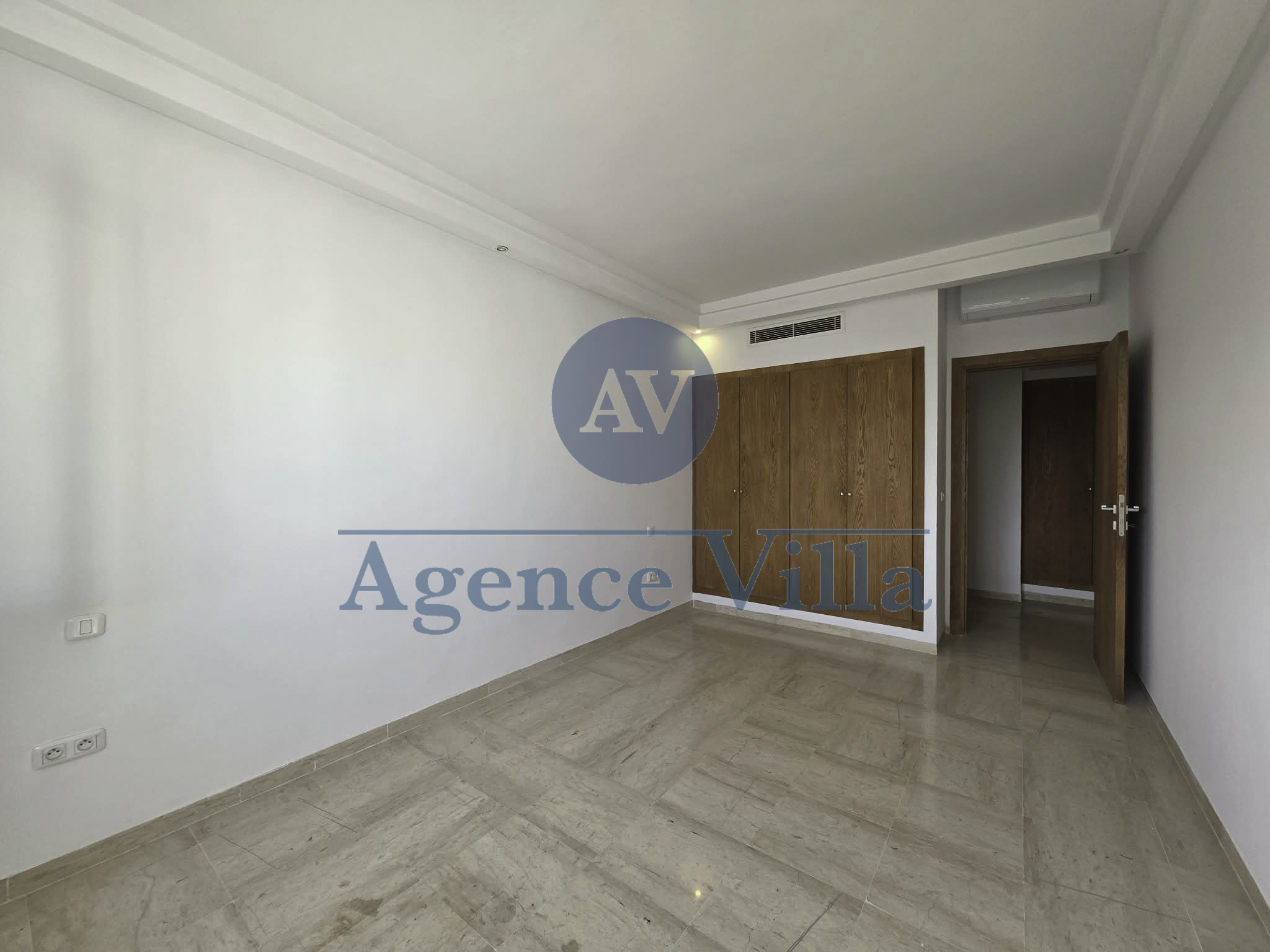 La Marsa&nbsp;Marsa Safsaf&nbsp;Location&nbsp;Appart. 4 pi�ces&nbsp;Appartement s3 � la marsa plage