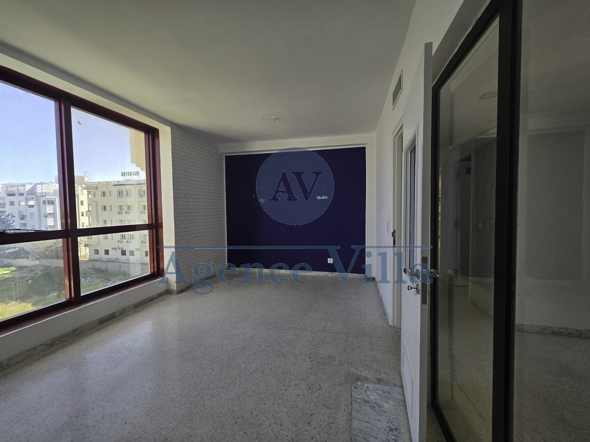 La Marsa&nbsp;Berge Du Lac&nbsp;Location&nbsp;Appart. 5 pi�ces+&nbsp;Bureau h4 110m lac 1